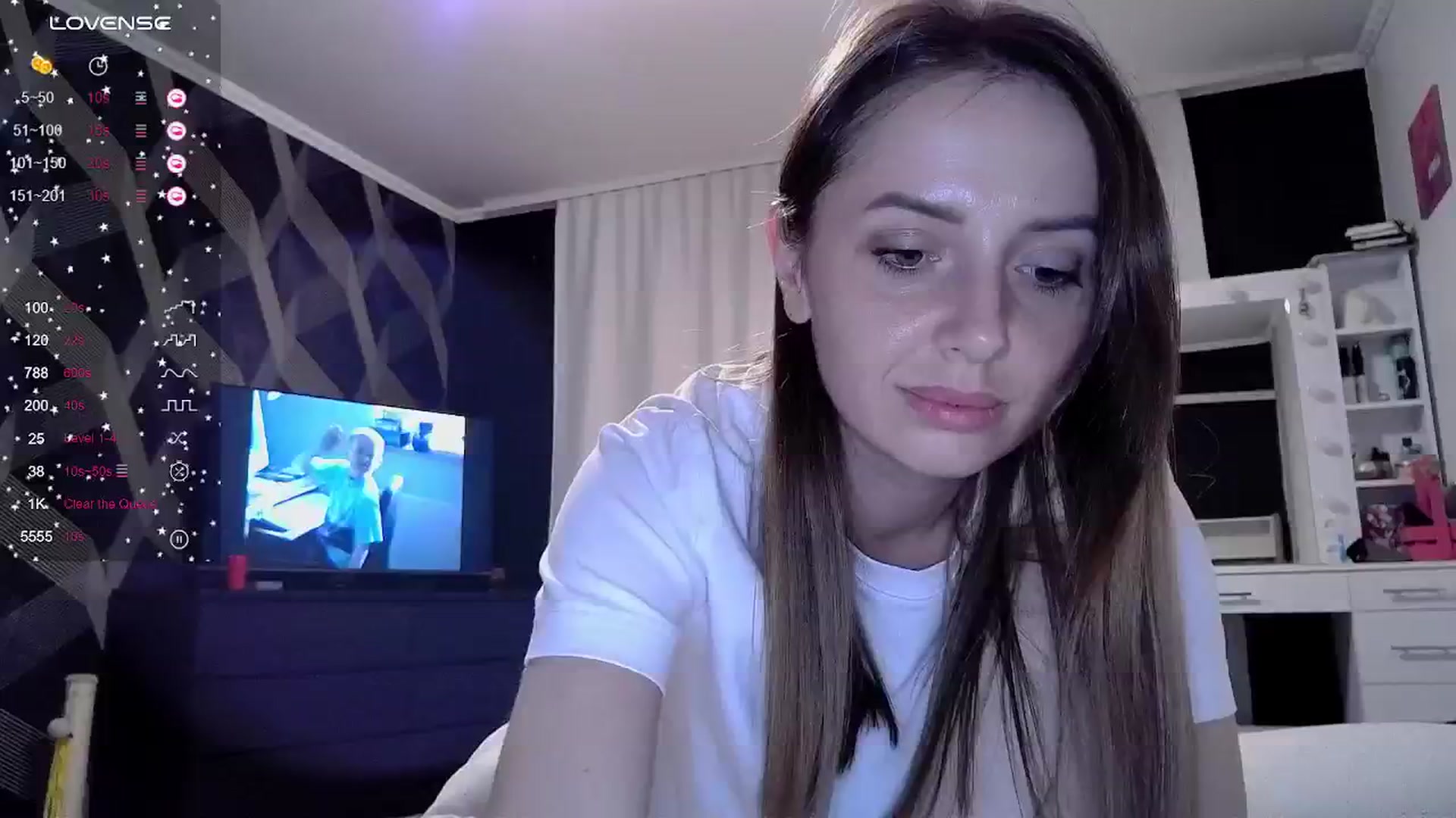 Gallery image thumbnail from Nata_u_friend's myfreecams stream on, 08/31/2024, 21:00 image 5 of 20