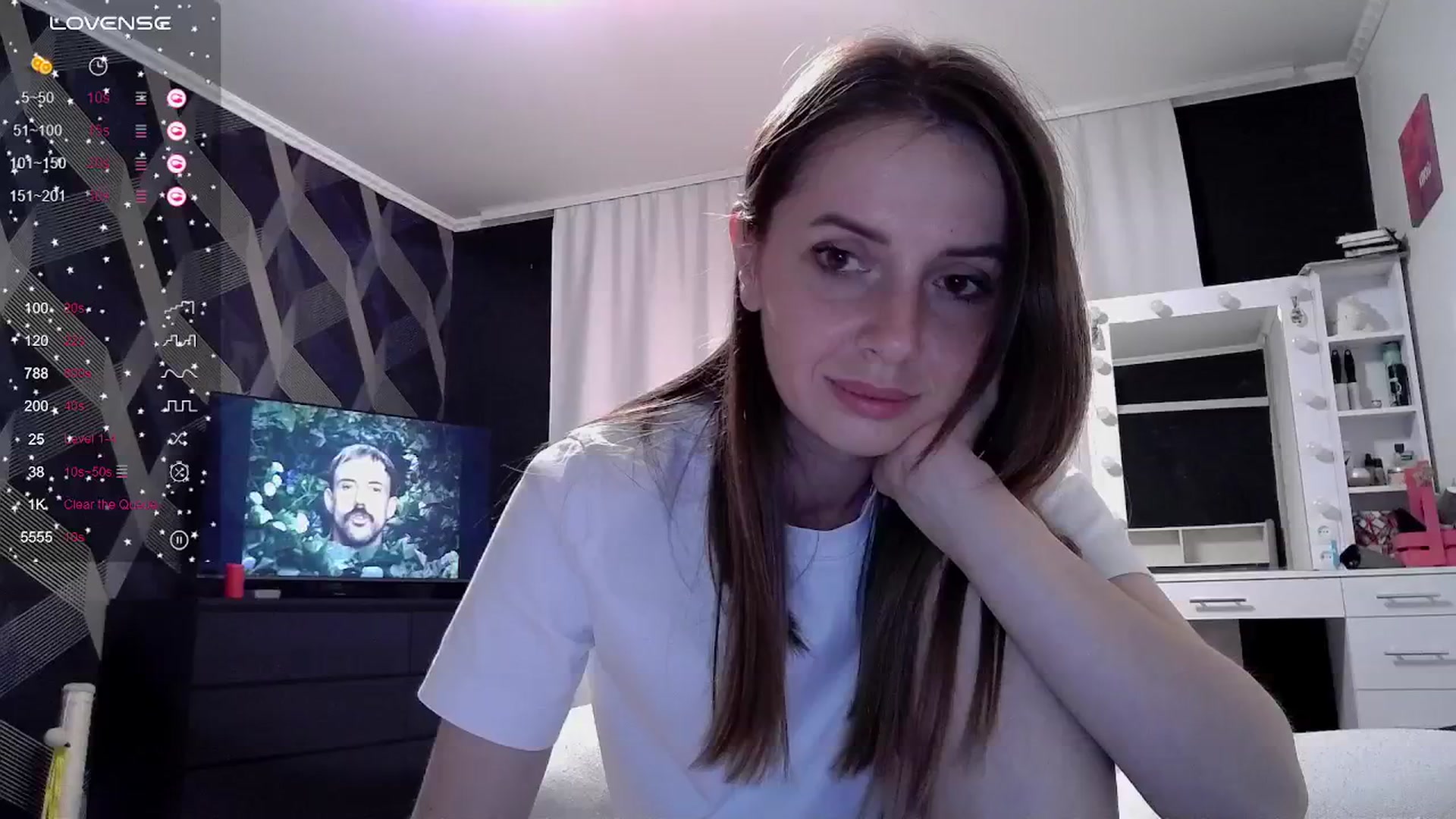 Gallery image thumbnail from Nata_u_friend's myfreecams stream on, 08/31/2024, 21:00 image 15 of 20