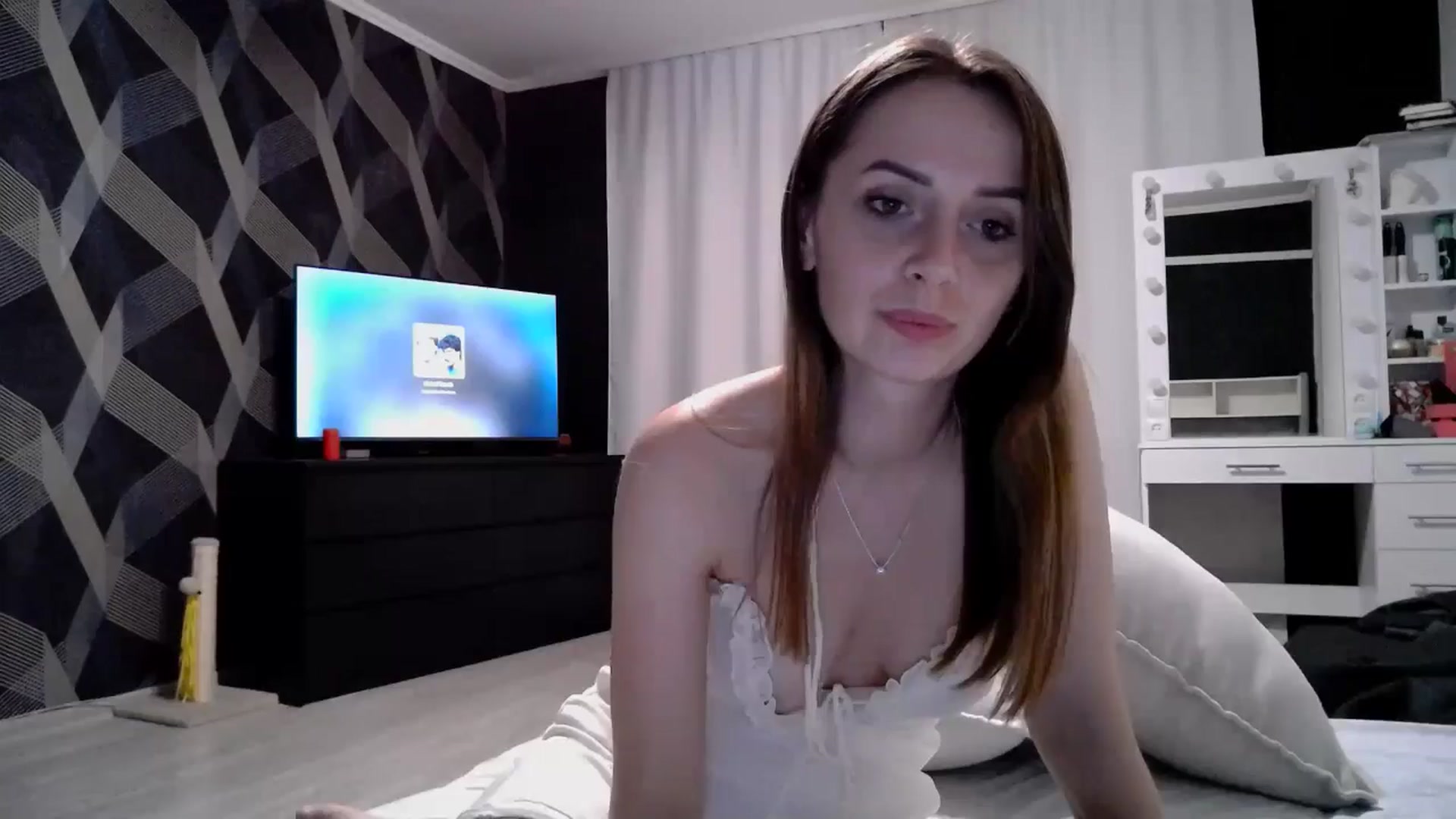Gallery image thumbnail from Nata_u_friend's myfreecams stream on, 09/01/2024, 17:43 image 9 of 20