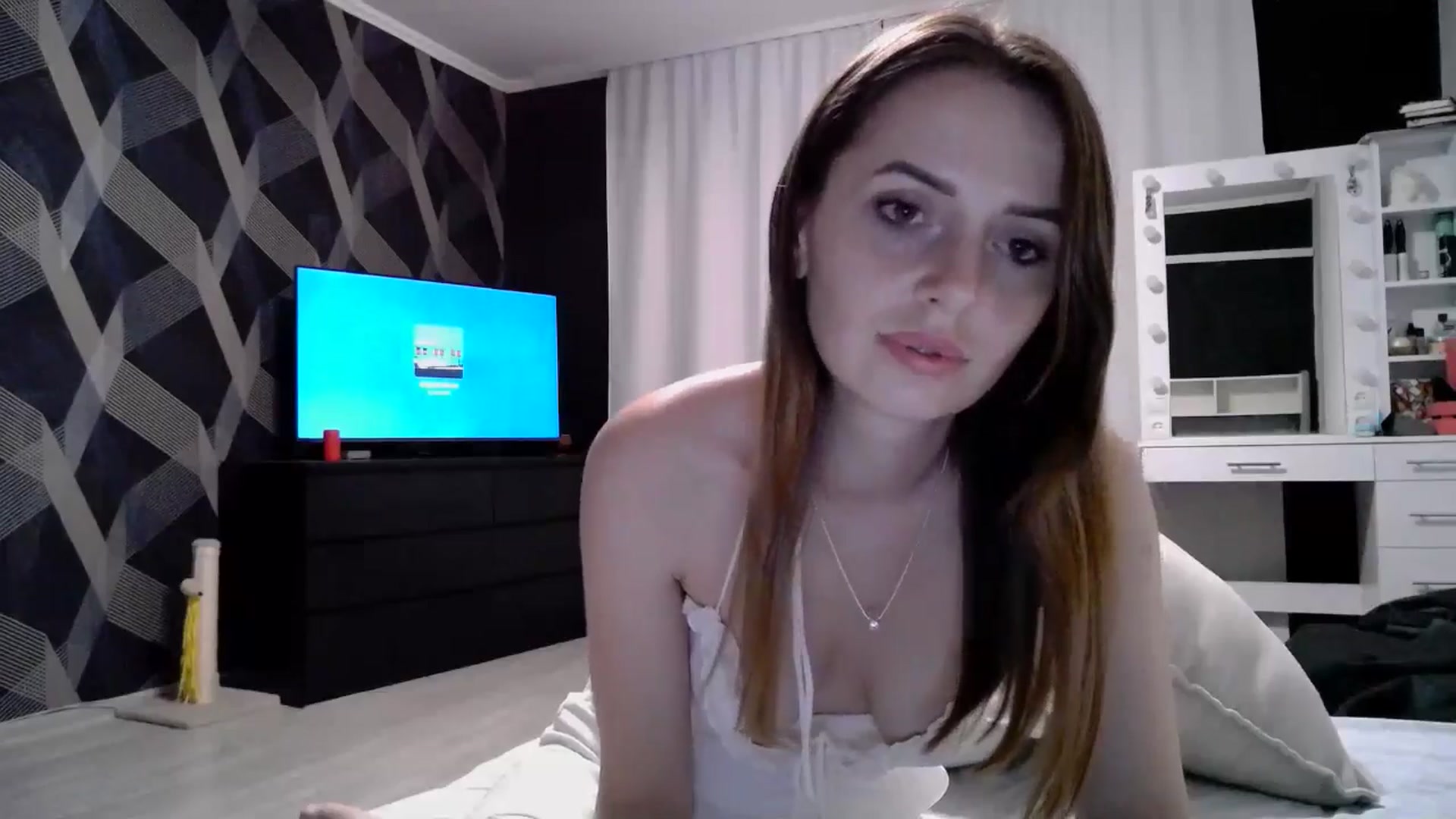 Gallery image thumbnail from Nata_u_friend's myfreecams stream on, 09/01/2024, 17:43 image 14 of 20