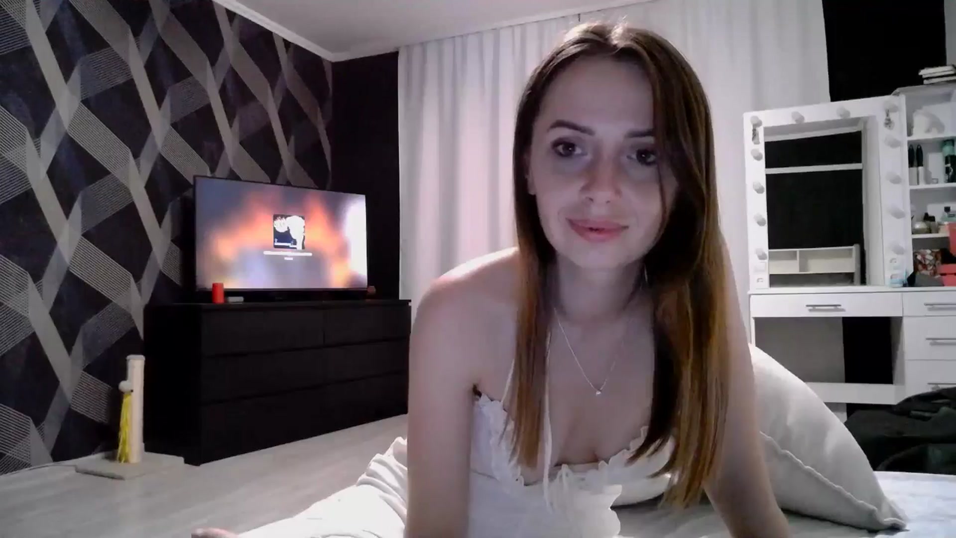 Gallery image thumbnail from Nata_u_friend's myfreecams stream on, 09/01/2024, 17:43 image 18 of 20