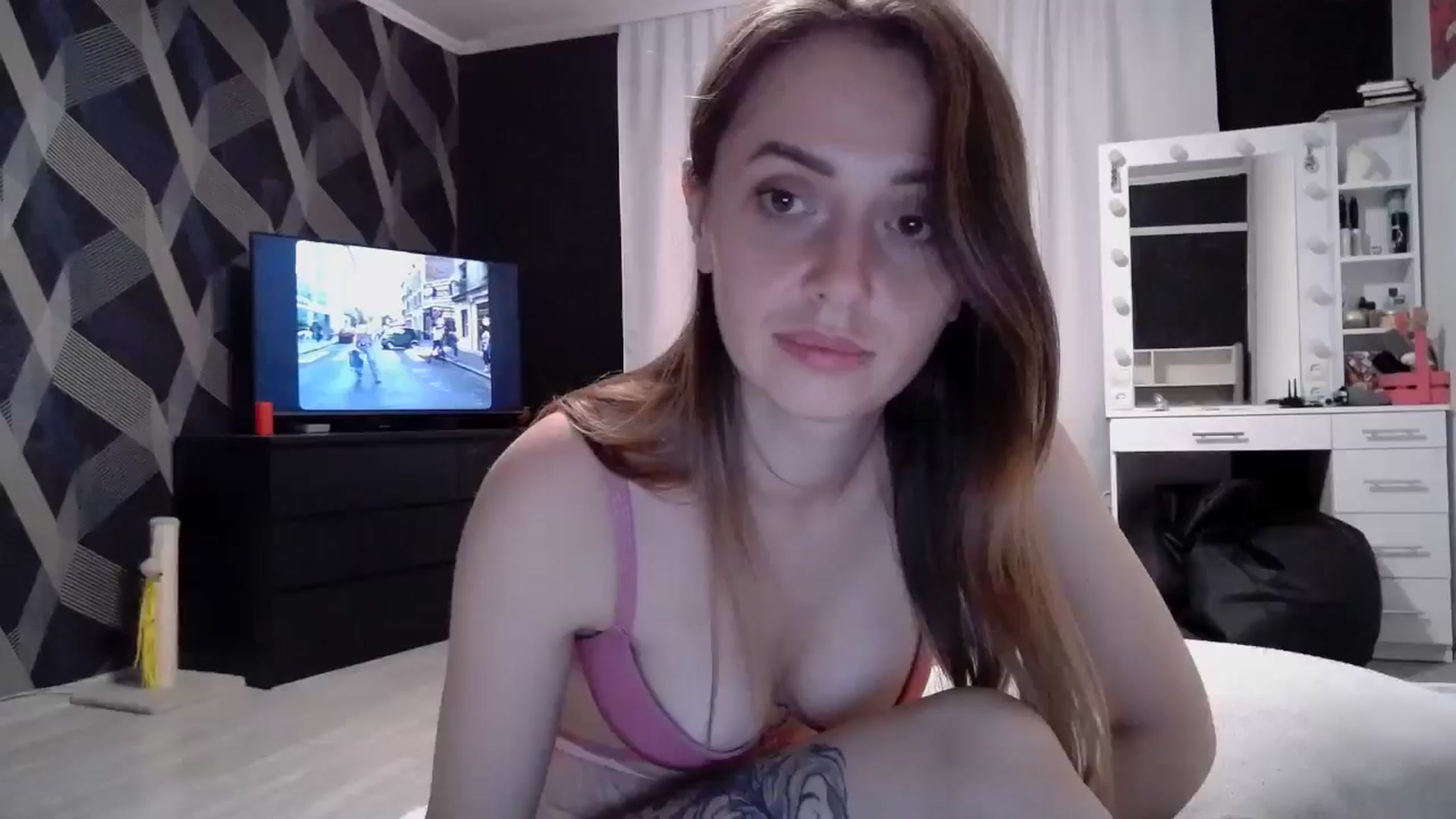 Gallery image thumbnail from Nata_u_friend's myfreecams stream on, 09/04/2024, 22:47 image 13 of 20