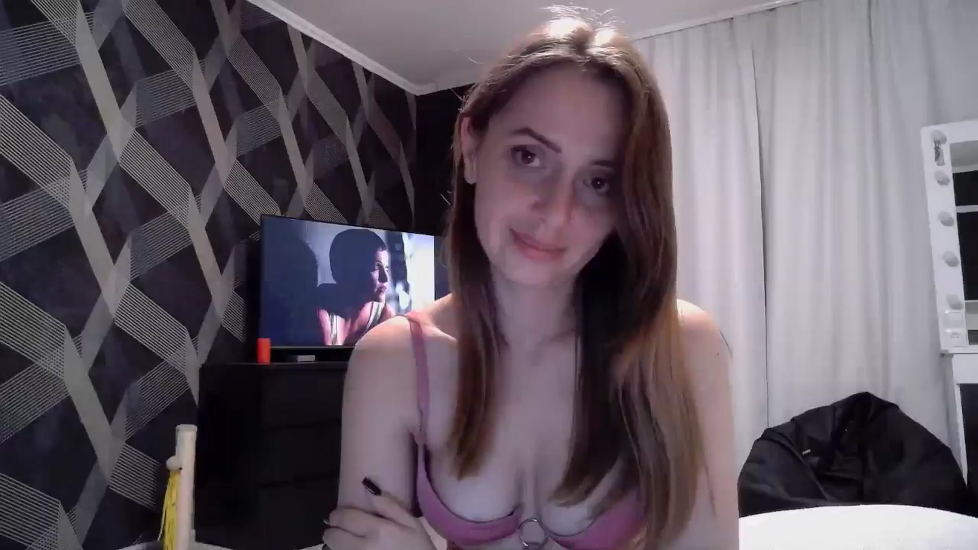 Gallery image thumbnail from Nata_u_friend's myfreecams stream on, 09/04/2024, 23:57 image 15 of 20
