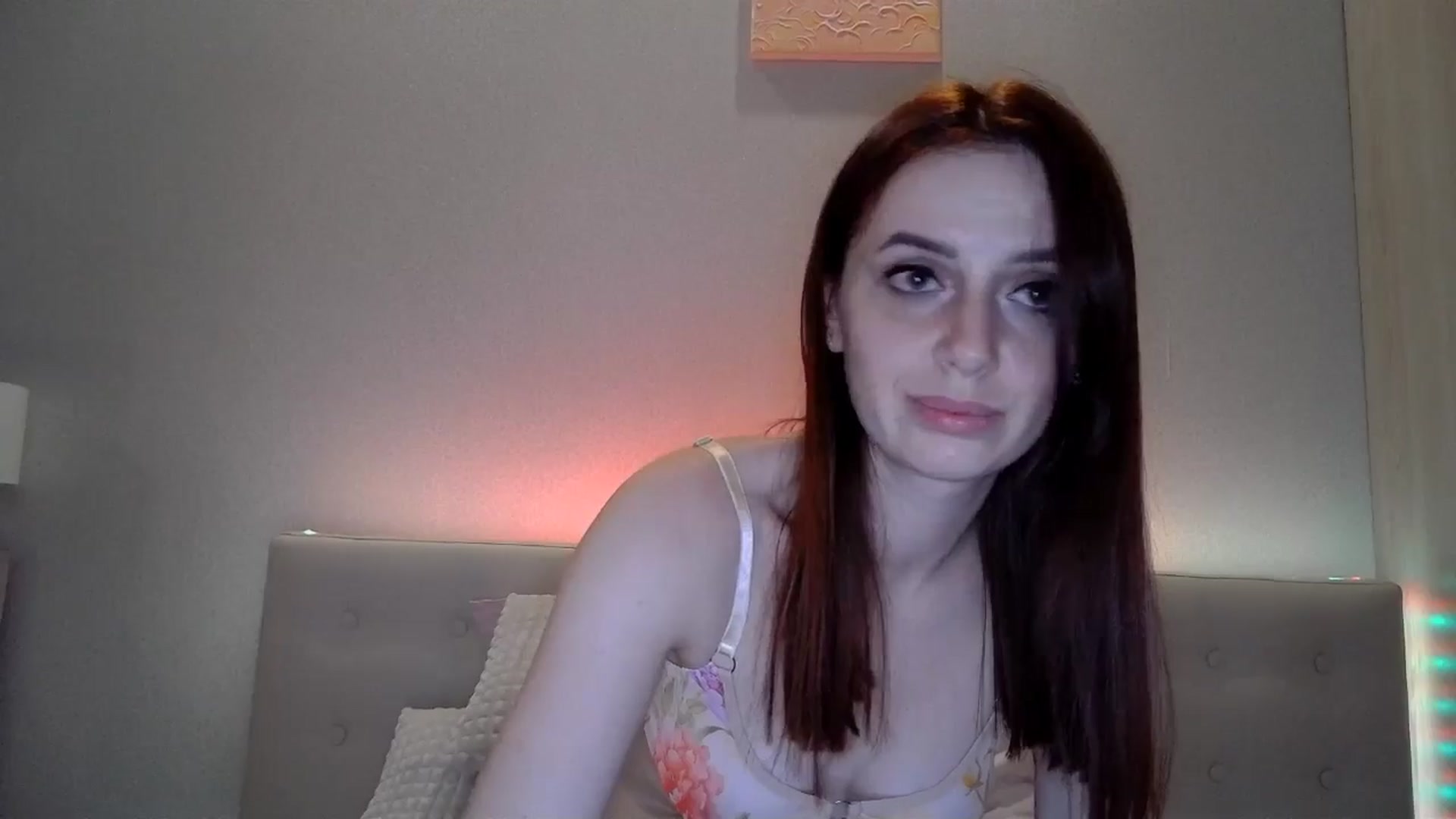 Gallery image thumbnail from Nata_u_friend's myfreecams stream on, 09/09/2024, 24:13 image 7 of 20