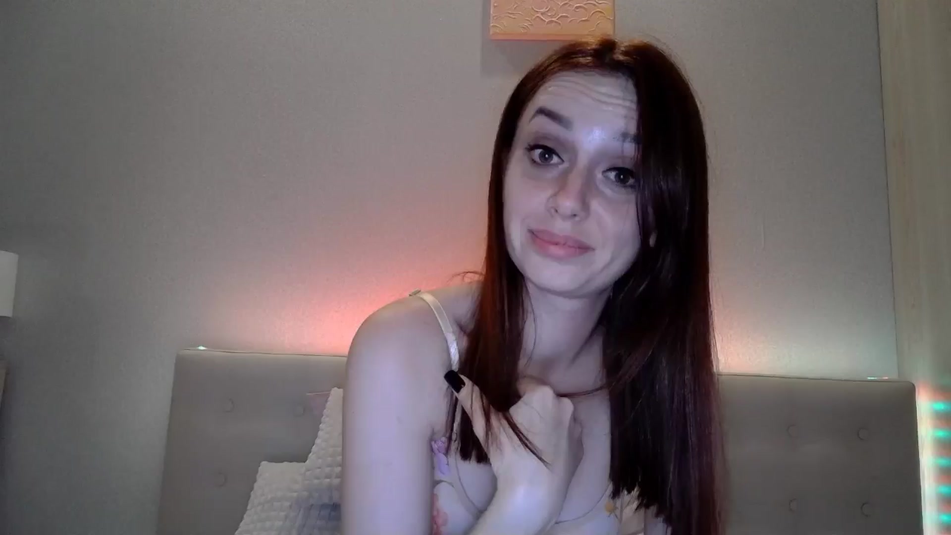 Gallery image thumbnail from Nata_u_friend's myfreecams stream on, 09/09/2024, 24:13 image 12 of 20