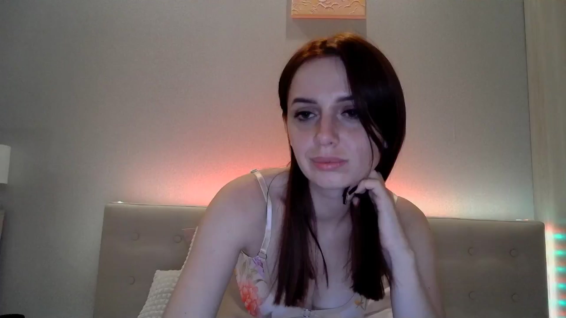 Gallery image thumbnail from Nata_u_friend's myfreecams stream on, 09/09/2024, 24:13 image 1 of 20