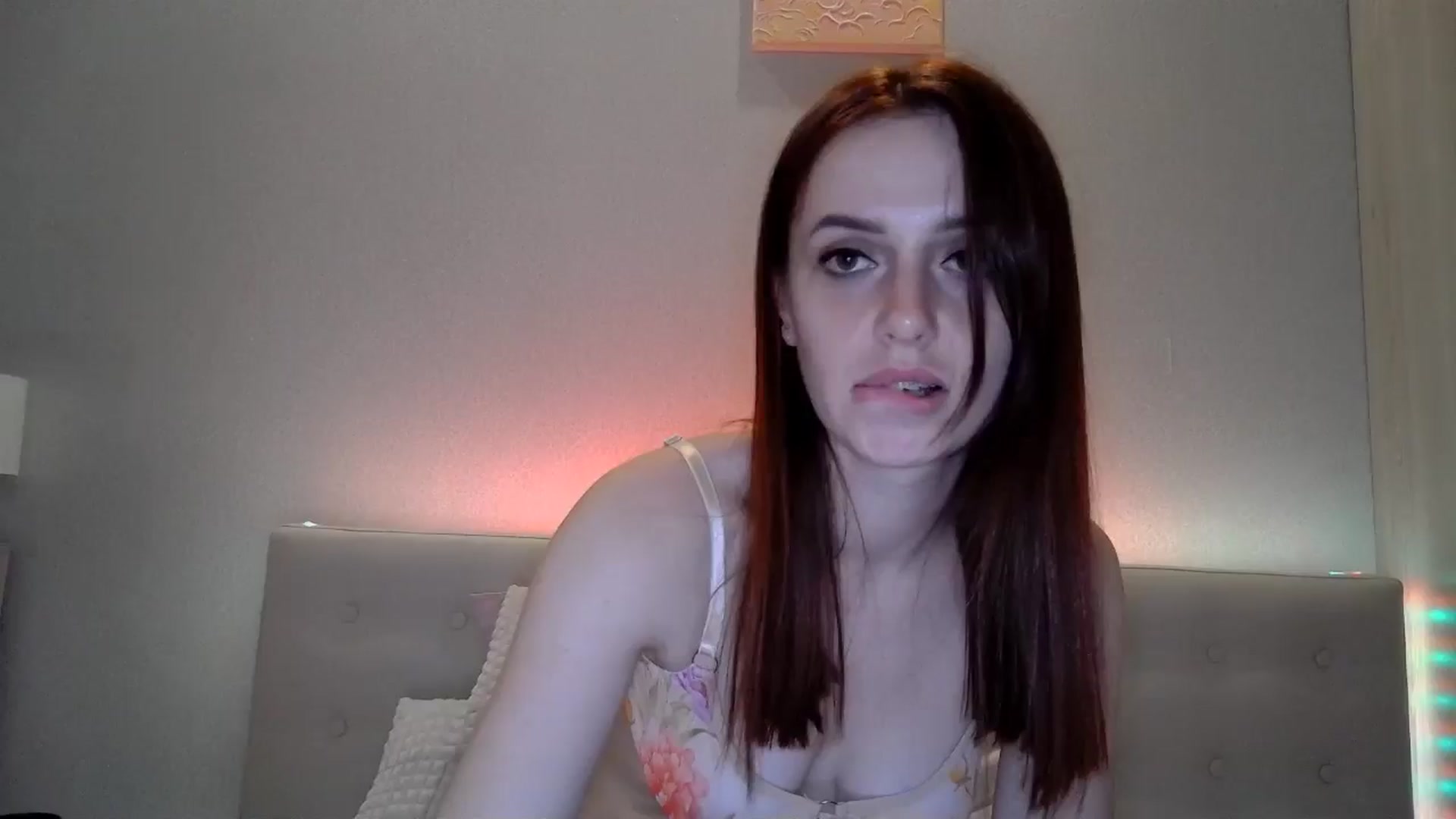 Gallery image thumbnail from Nata_u_friend's myfreecams stream on, 09/09/2024, 24:13 image 14 of 20