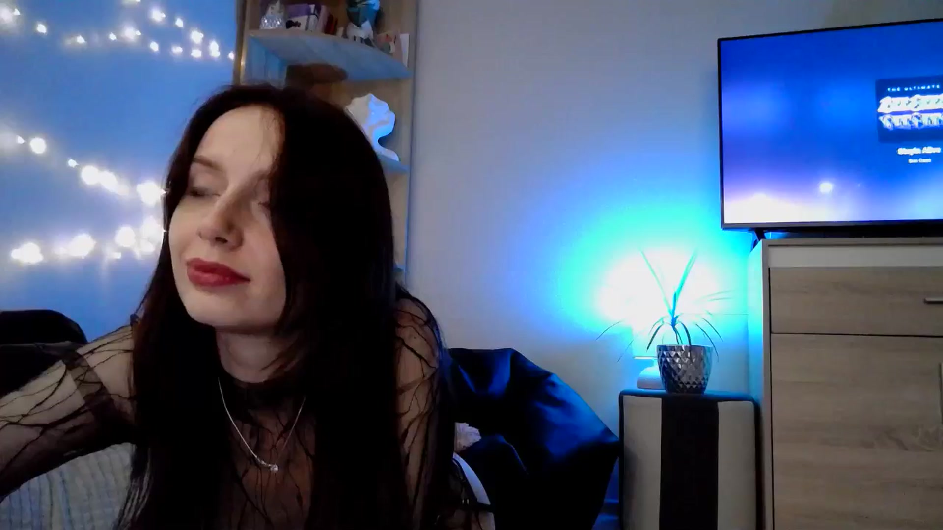 Gallery image thumbnail from Nata_u_friend's myfreecams stream on, 10/05/2024, 21:42 image 16 of 20