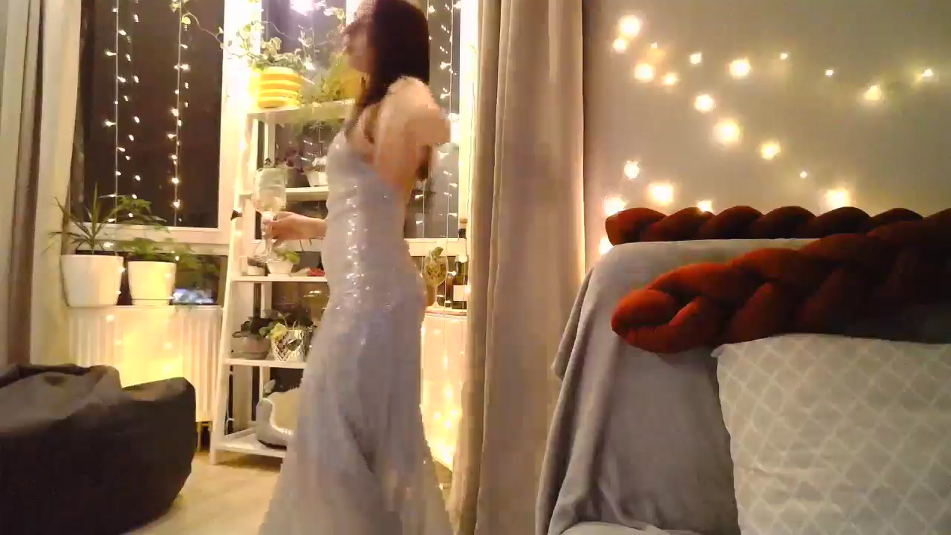 Gallery image thumbnail from Nata_u_friend's myfreecams stream on, 11/18/2024, 20:57 image 14 of 20