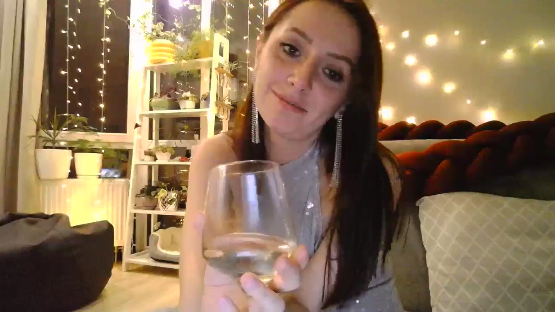 Gallery image thumbnail from Nata_u_friend's myfreecams stream on, 11/18/2024, 20:57 image 10 of 20
