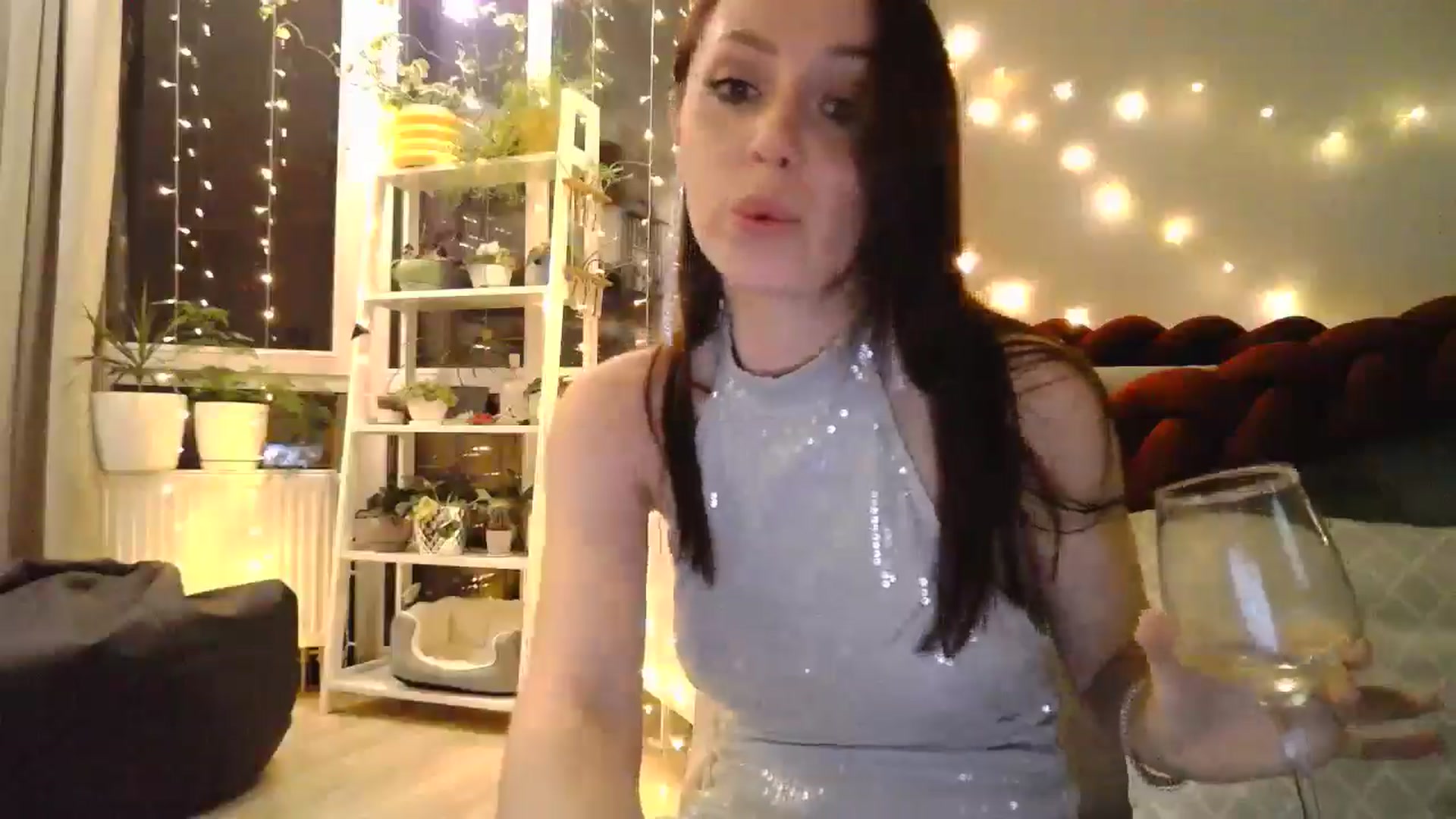 Gallery image thumbnail from Nata_u_friend's myfreecams stream on, 11/18/2024, 20:57 image 6 of 20