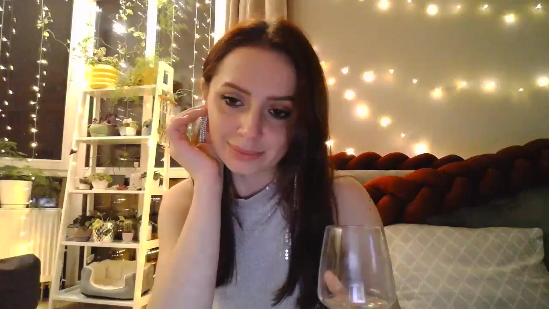 Gallery image thumbnail from Nata_u_friend's myfreecams stream on, 11/18/2024, 20:57 image 20 of 20