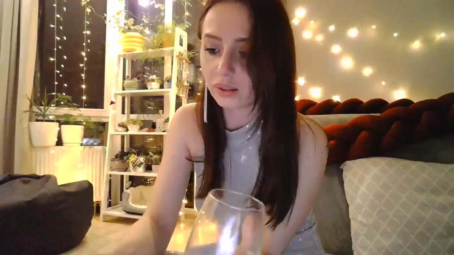 Gallery image thumbnail from Nata_u_friend's myfreecams stream on, 11/18/2024, 20:57 image 12 of 20