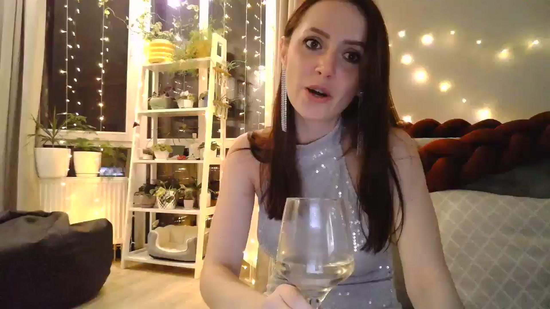 Gallery image thumbnail from Nata_u_friend's myfreecams stream on, 11/18/2024, 20:57 image 7 of 20