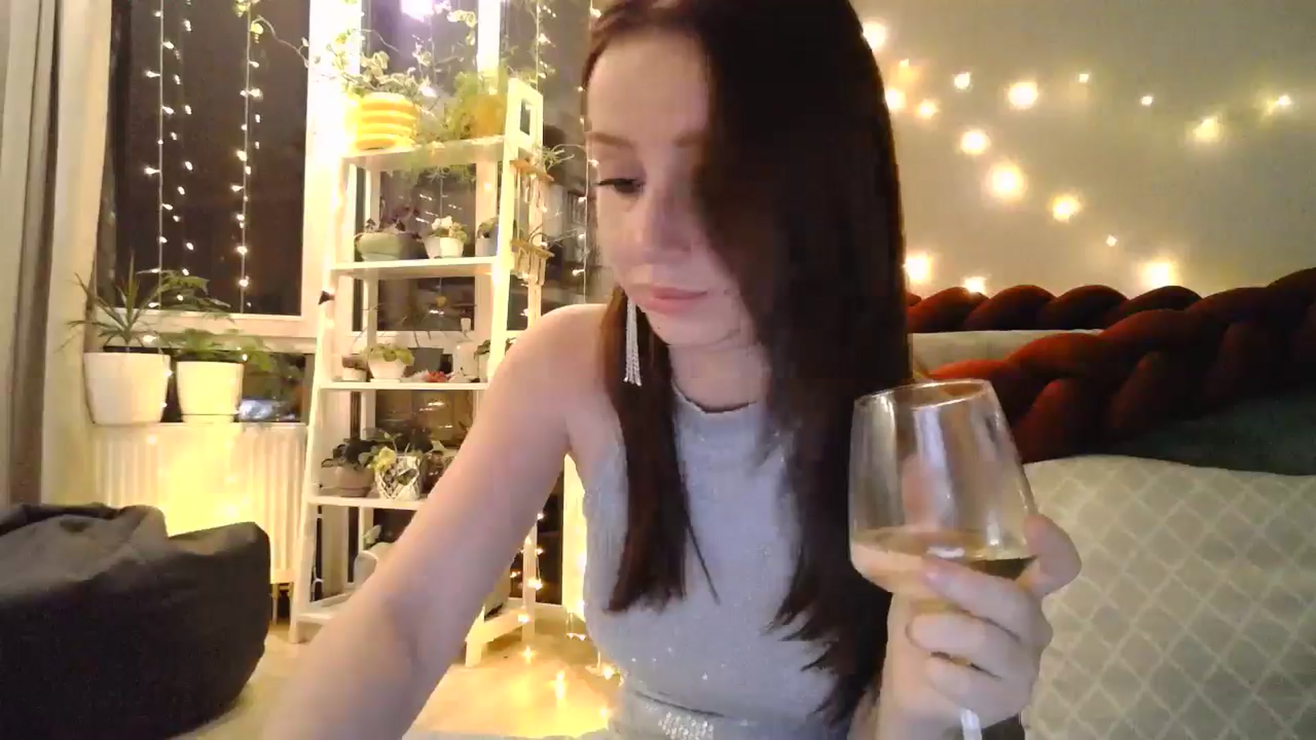 Gallery image thumbnail from Nata_u_friend's myfreecams stream on, 11/18/2024, 20:57 image 13 of 20