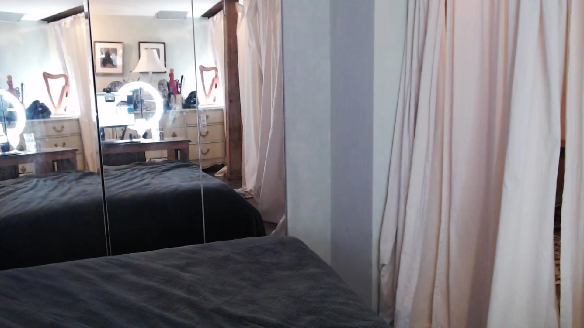 Gallery image thumbnail from NataliaGrey's myfreecams stream on, 02/05/2026, 23:23 image 15 of 20