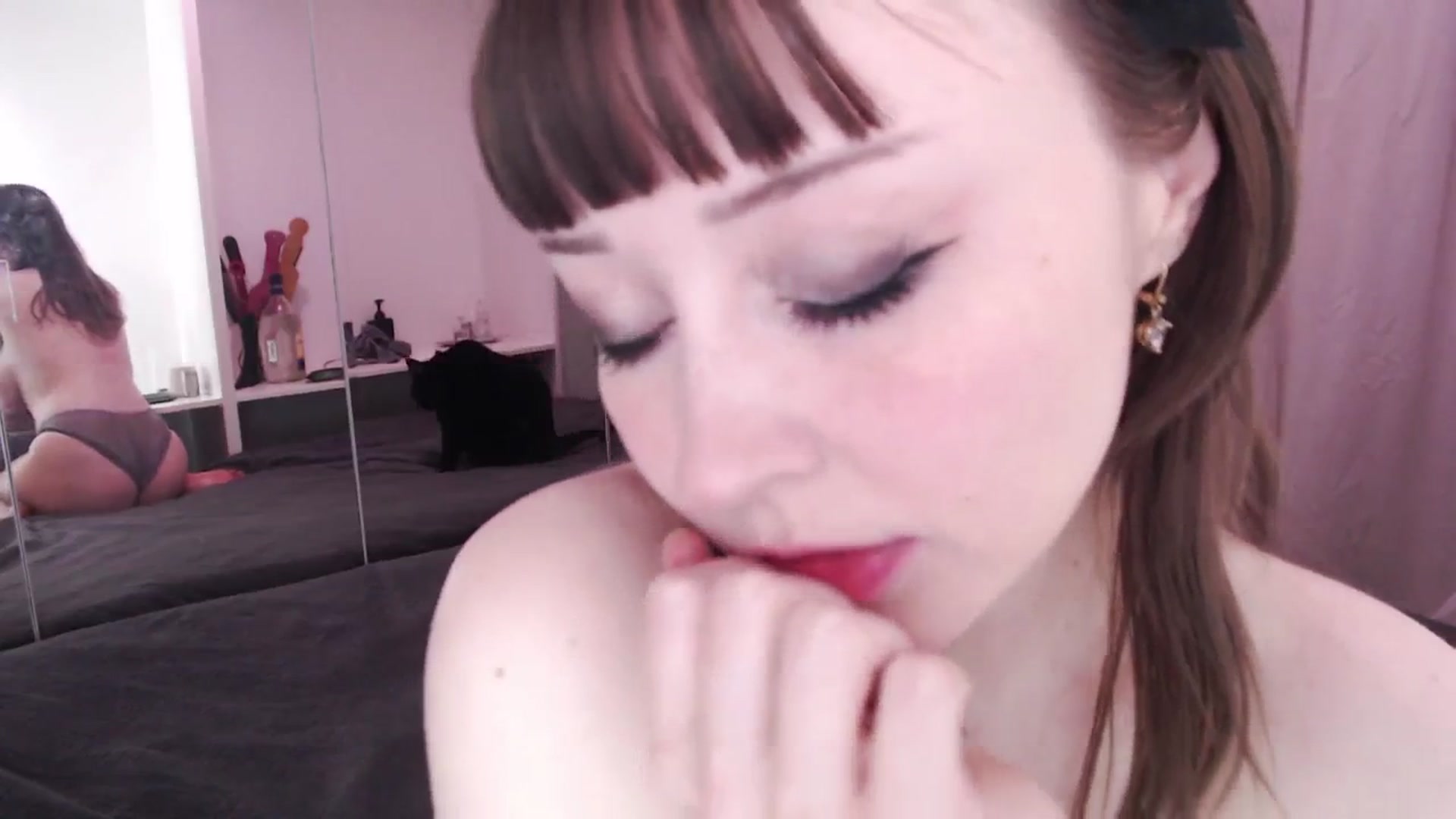 Gallery image thumbnail from NataliaGrey's myfreecams stream on, 02/28/2026, 04:16 image 4 of 20