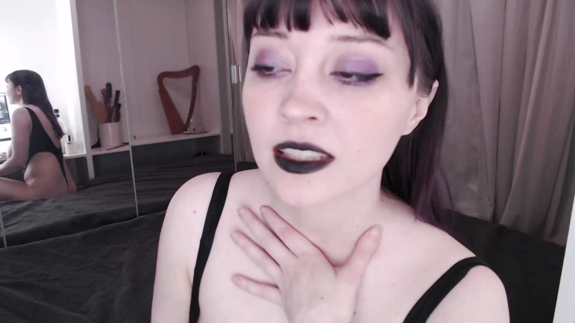 Gallery image thumbnail from NataliaGrey's myfreecams stream on, 04/01/2026, 03:25 image 16 of 20