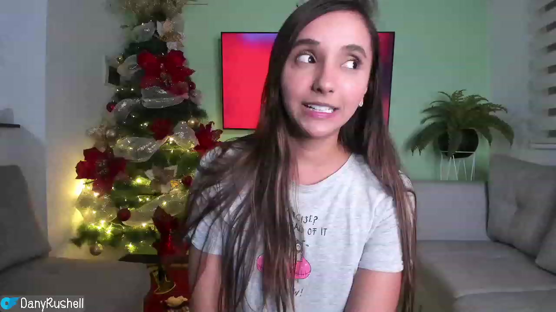 Gallery image thumbnail from NataliaMFC_'s myfreecams stream on, 12/06/2022, 04:34 image 16 of 20