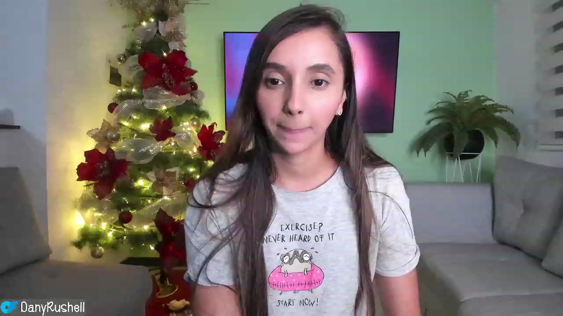Gallery image thumbnail from NataliaMFC_'s myfreecams stream on, 12/06/2022, 04:34 image 17 of 20