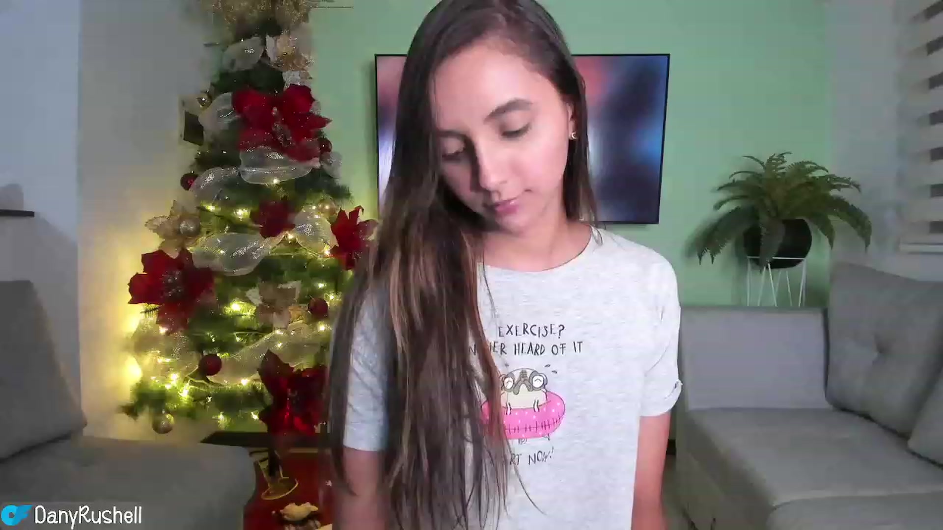 Gallery image thumbnail from NataliaMFC_'s myfreecams stream on, 12/06/2022, 04:34 image 13 of 20