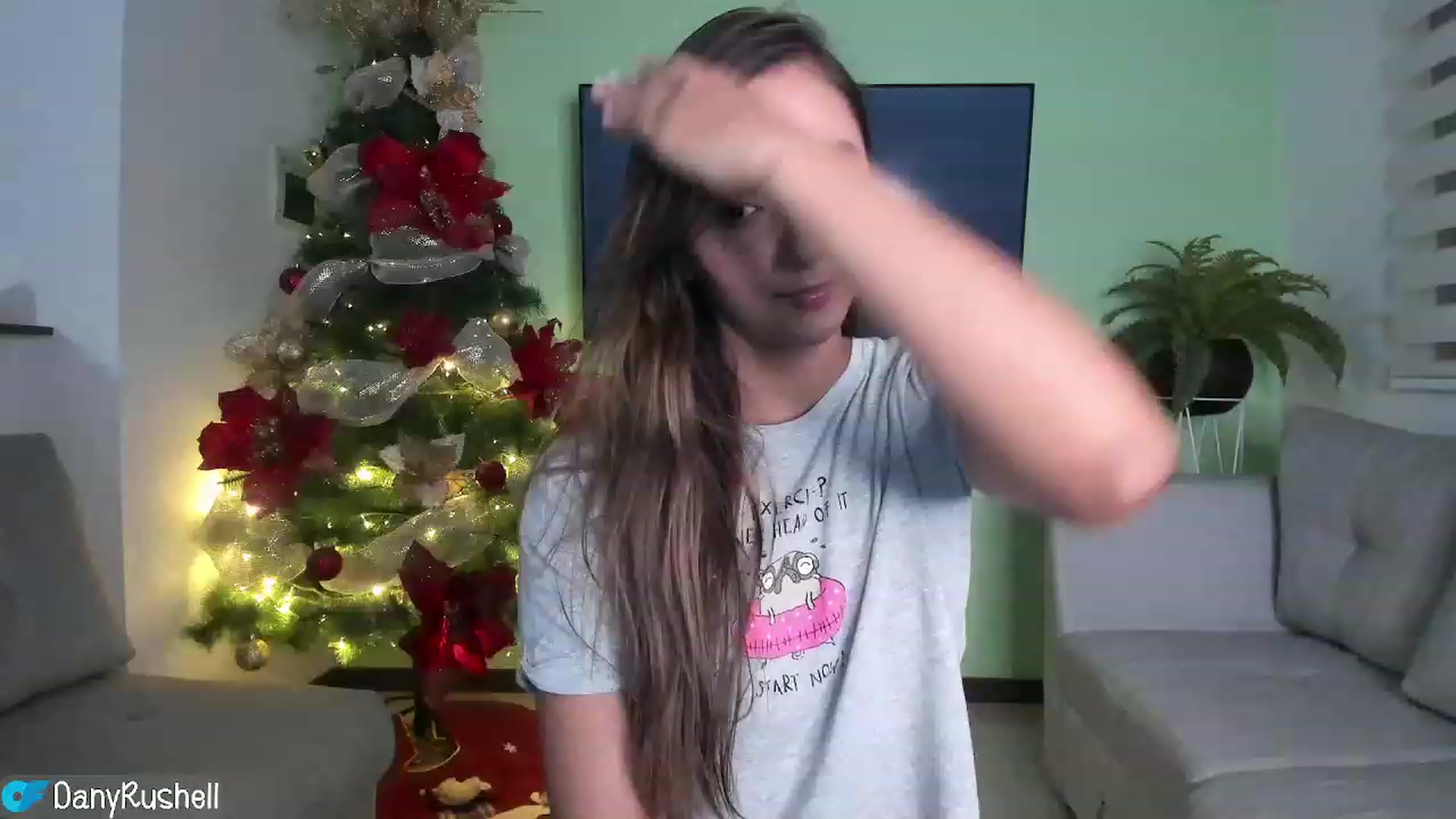 Gallery image thumbnail from NataliaMFC_'s myfreecams stream on, 12/06/2022, 04:34 image 15 of 20