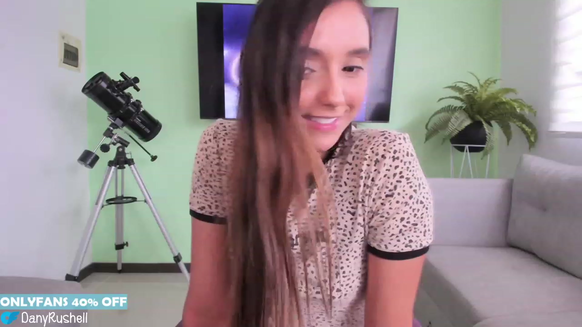 Gallery image thumbnail from NataliaMFC_'s myfreecams stream on, 01/17/2023, 22:14 image 14 of 20