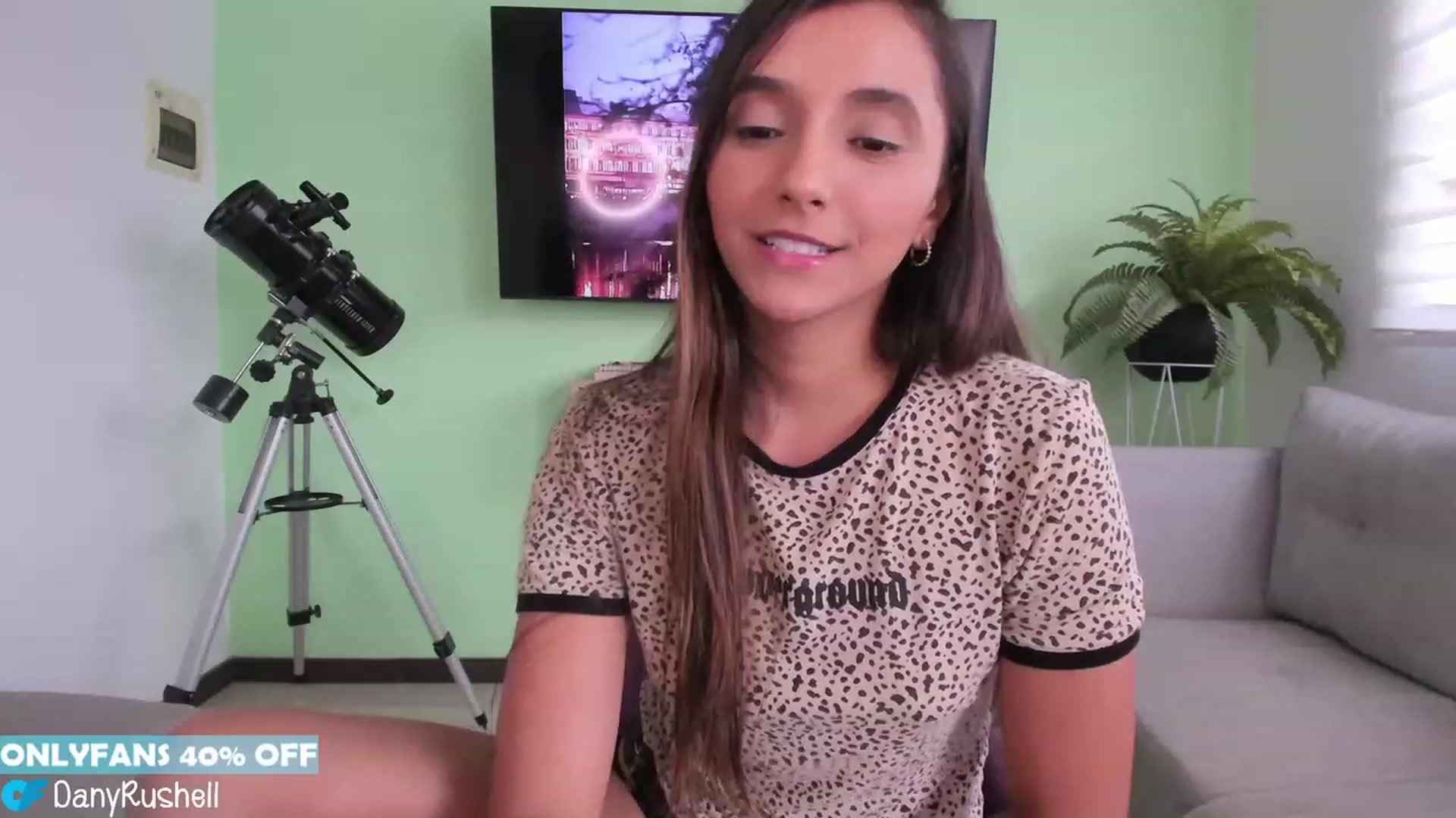 Gallery image thumbnail from NataliaMFC_'s myfreecams stream on, 01/17/2023, 22:14 image 12 of 20