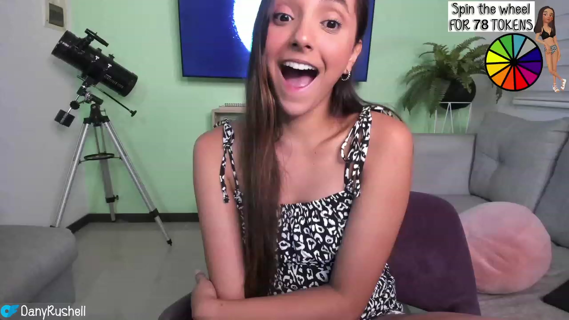 Gallery image thumbnail from NataliaMFC_'s myfreecams stream on, 02/23/2023, 04:49 image 3 of 20