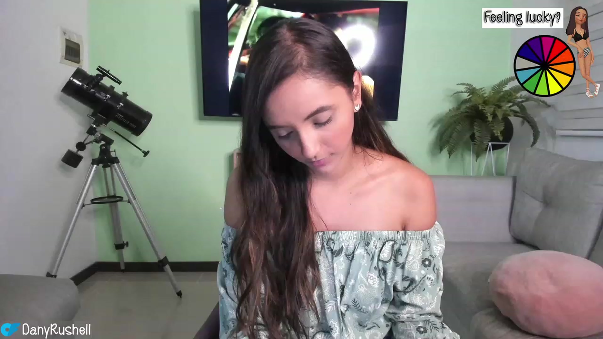 Gallery image thumbnail from NataliaMFC_'s myfreecams stream on, 02/28/2023, 04:34 image 13 of 20