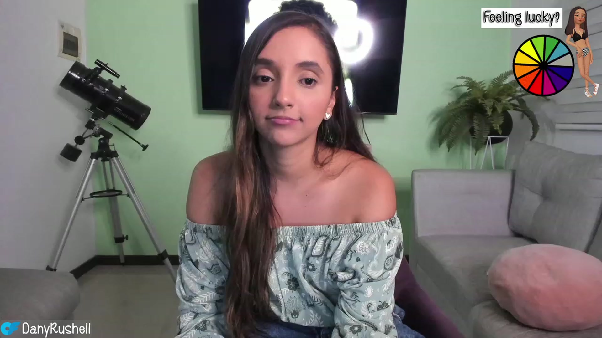 Gallery image thumbnail from NataliaMFC_'s myfreecams stream on, 02/28/2023, 04:34 image 18 of 20