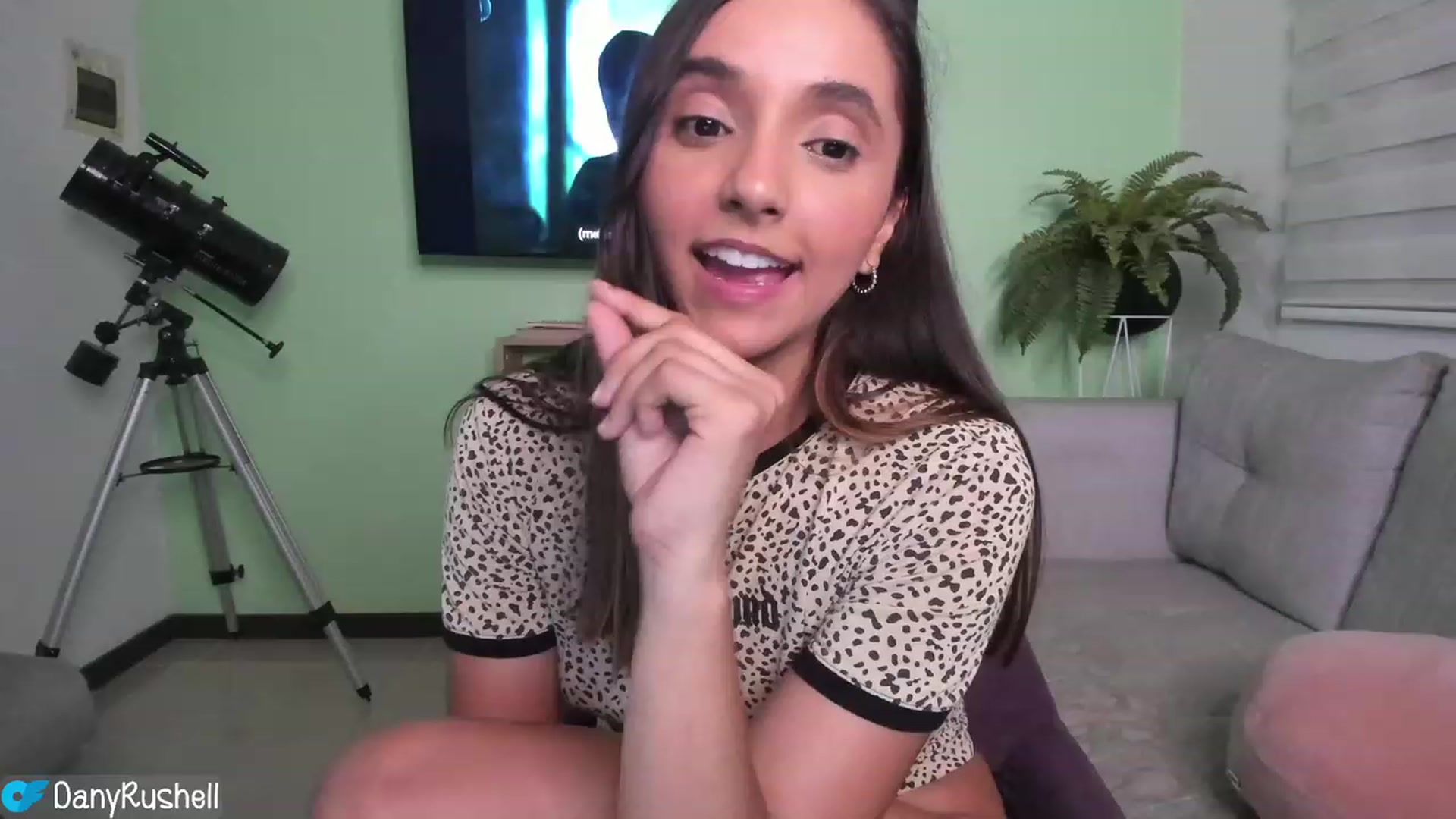 Gallery image thumbnail from NataliaMFC_'s myfreecams stream on, 03/03/2023, 05:03 image 4 of 20