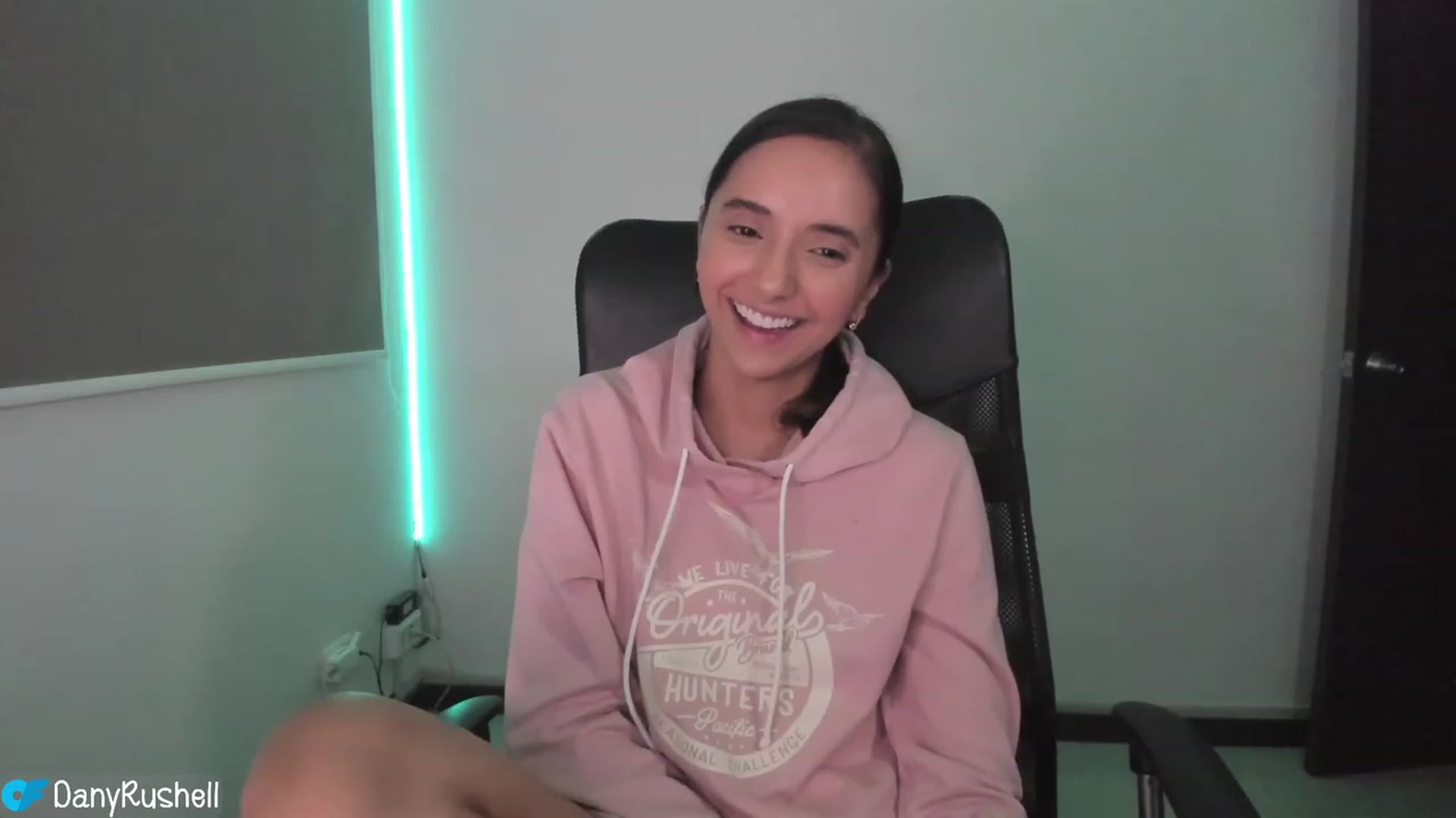 Gallery image thumbnail from NataliaMFC_'s myfreecams stream on, 03/14/2023, 05:34 image 12 of 20