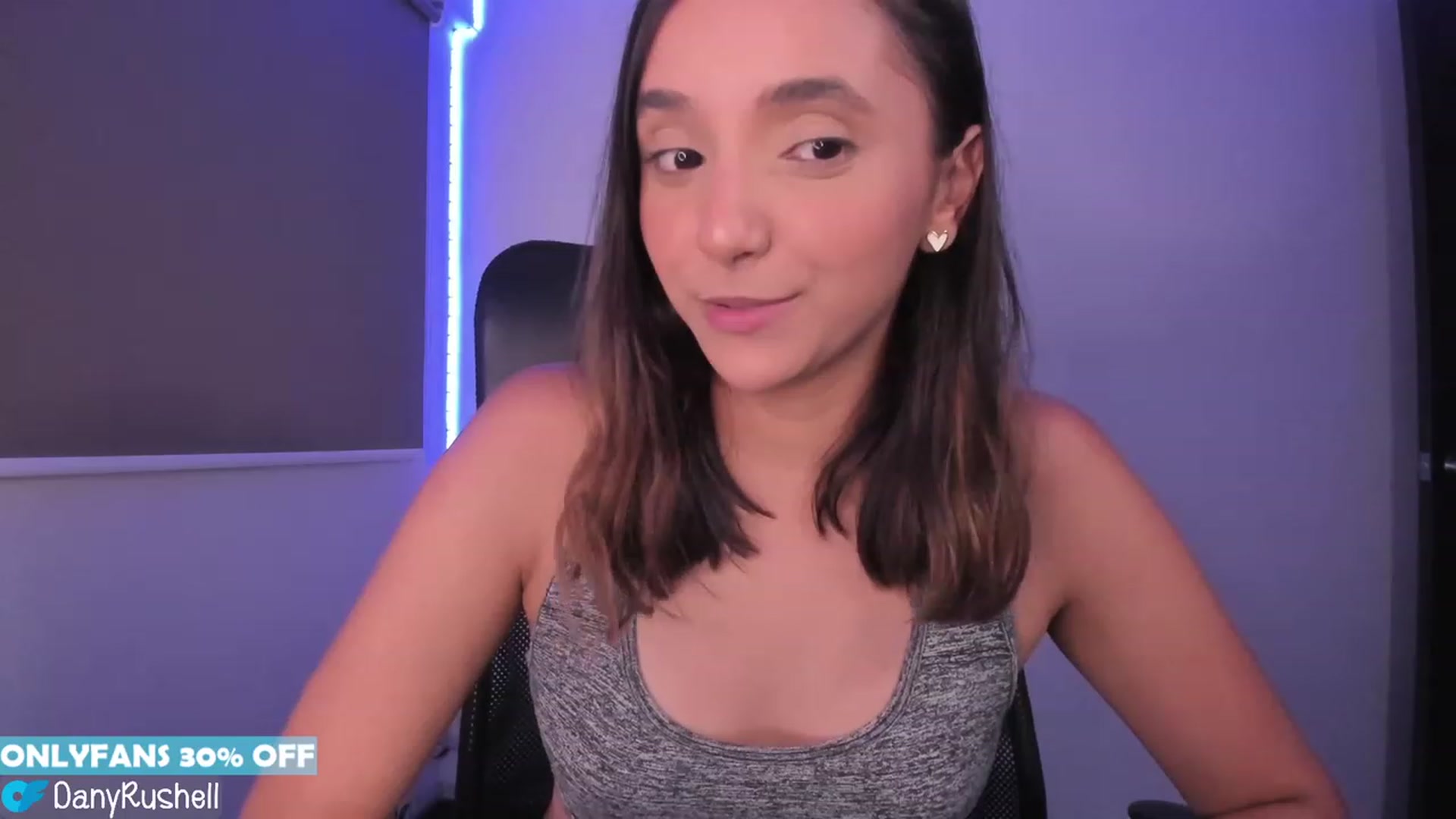 Gallery image thumbnail from NataliaMFC_'s myfreecams stream on, 03/21/2023, 06:15 image 11 of 20