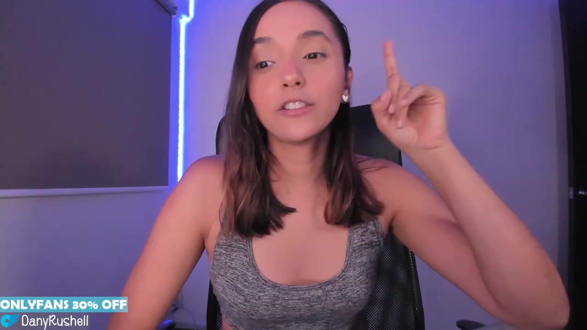 Gallery image thumbnail from NataliaMFC_'s myfreecams stream on, 03/21/2023, 06:15 image 13 of 20