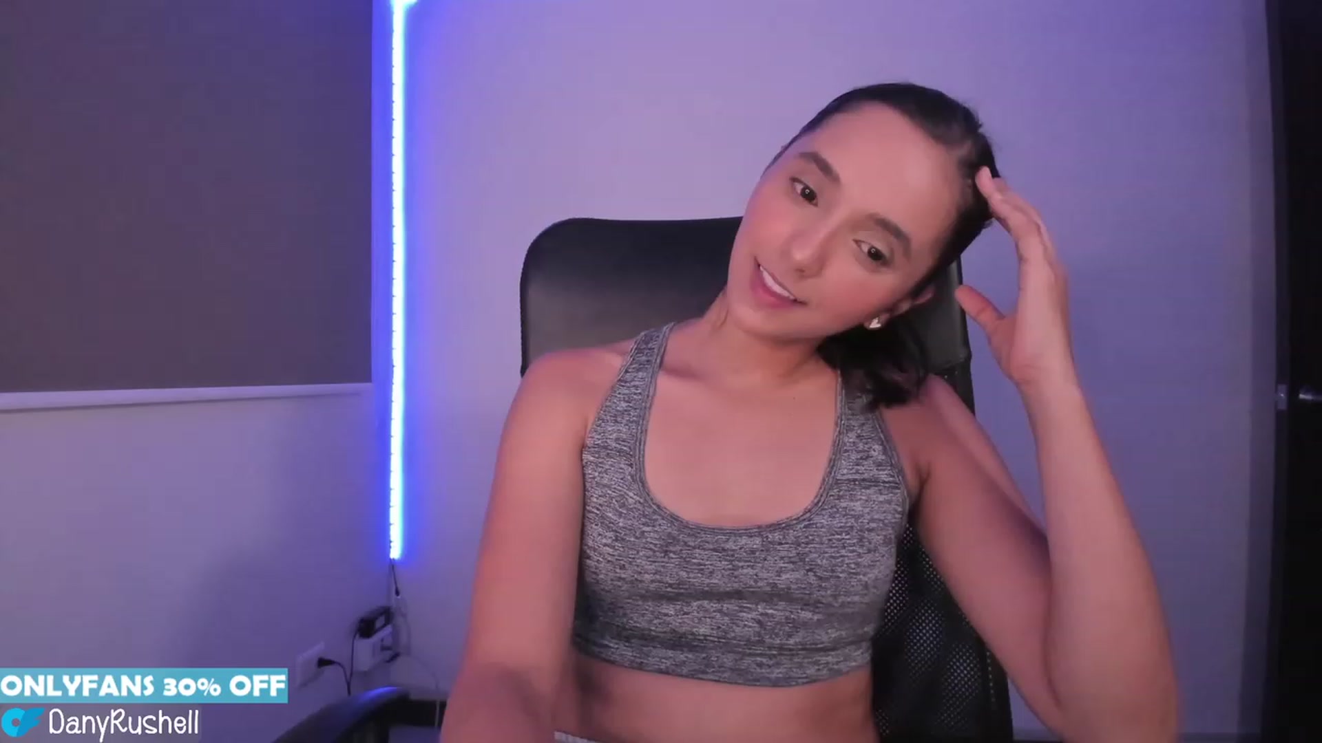 Gallery image thumbnail from NataliaMFC_'s myfreecams stream on, 03/21/2023, 06:15 image 5 of 20
