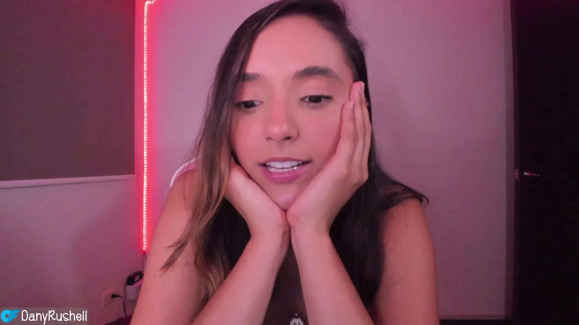 Gallery image thumbnail from NataliaMFC_'s myfreecams stream on, 03/28/2023, 06:24 image 3 of 20