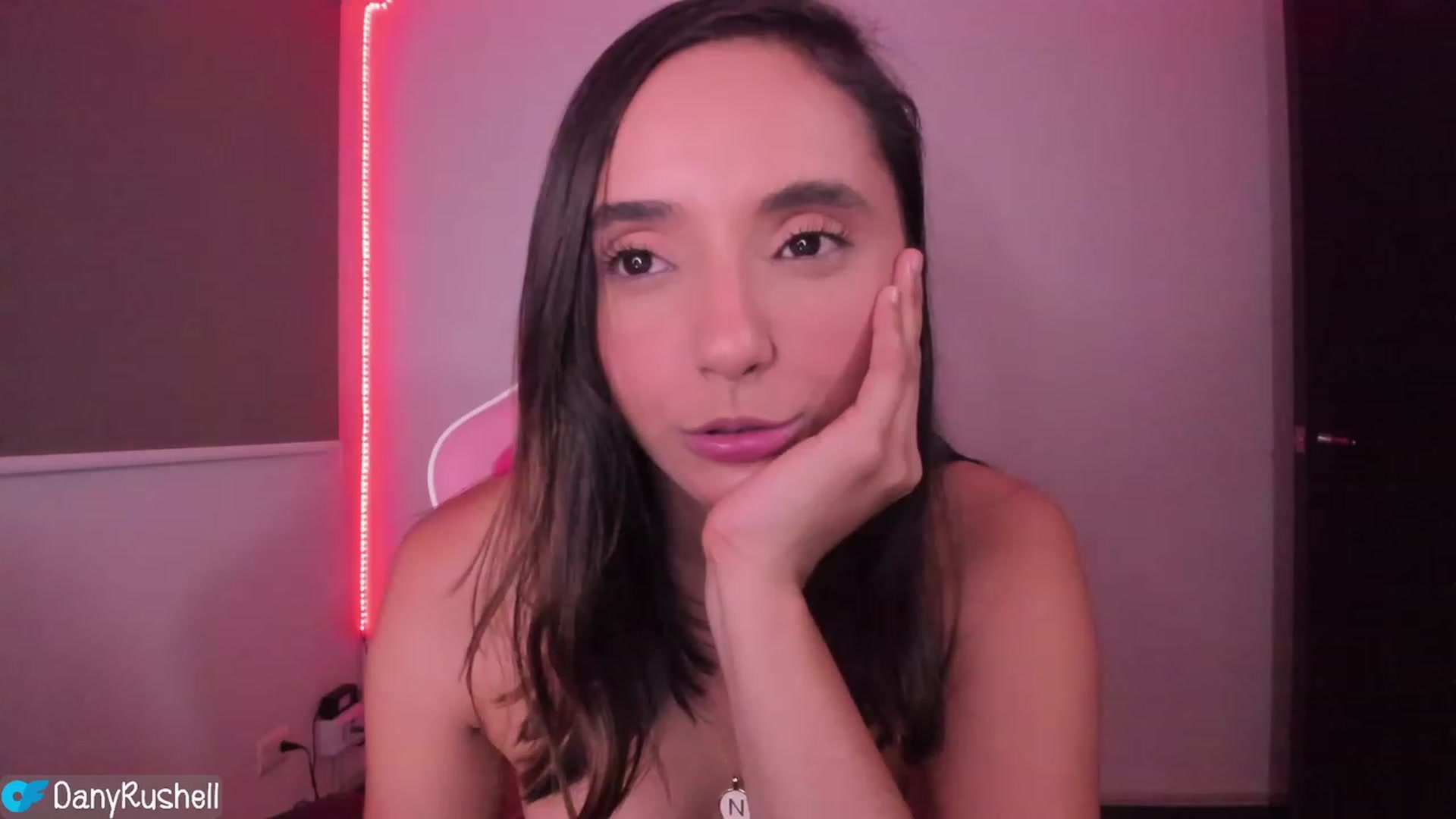 Gallery image thumbnail from NataliaMFC_'s myfreecams stream on, 03/28/2023, 06:24 image 13 of 20
