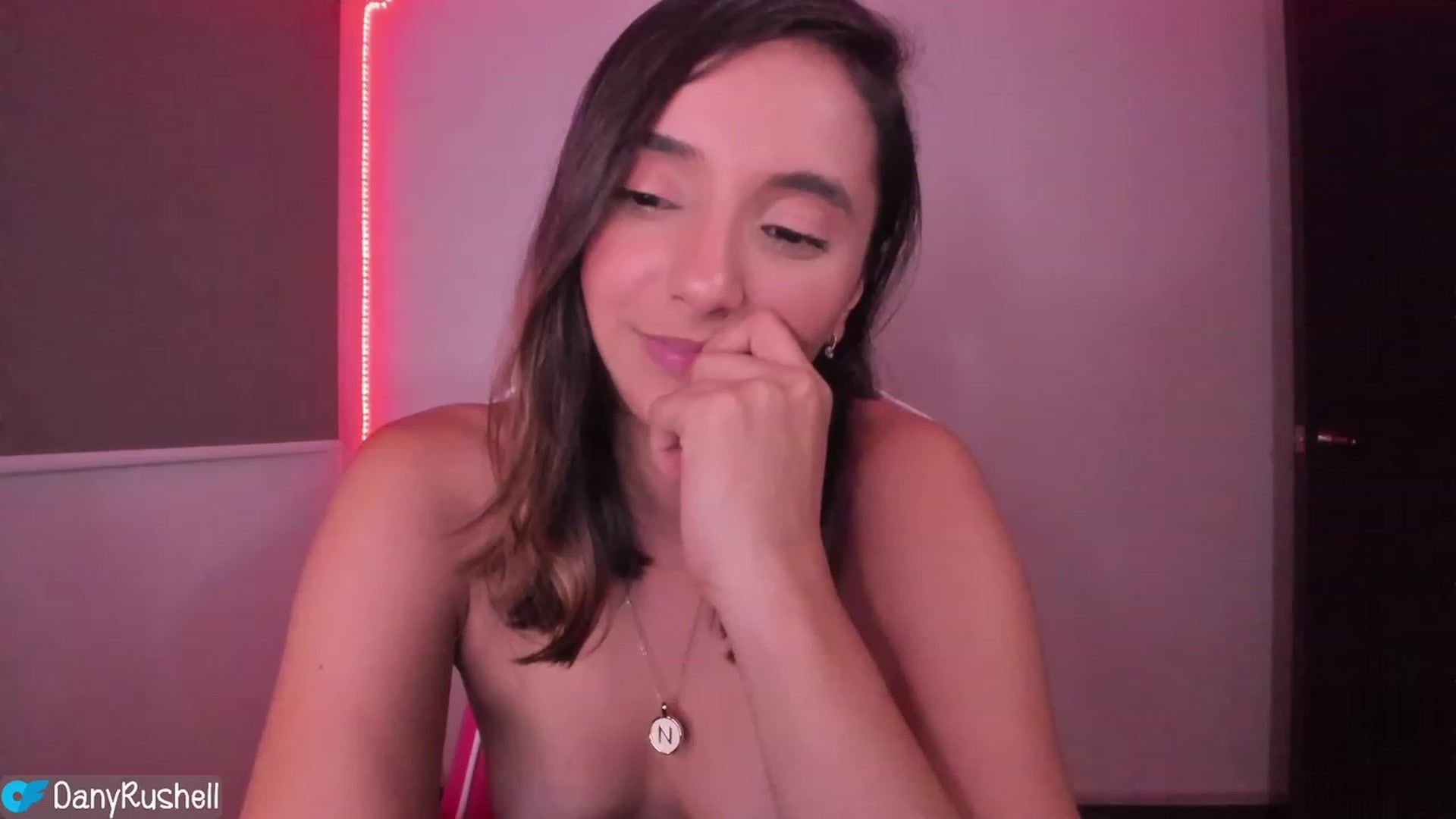 Gallery image thumbnail from NataliaMFC_'s myfreecams stream on, 03/28/2023, 06:24 image 1 of 20