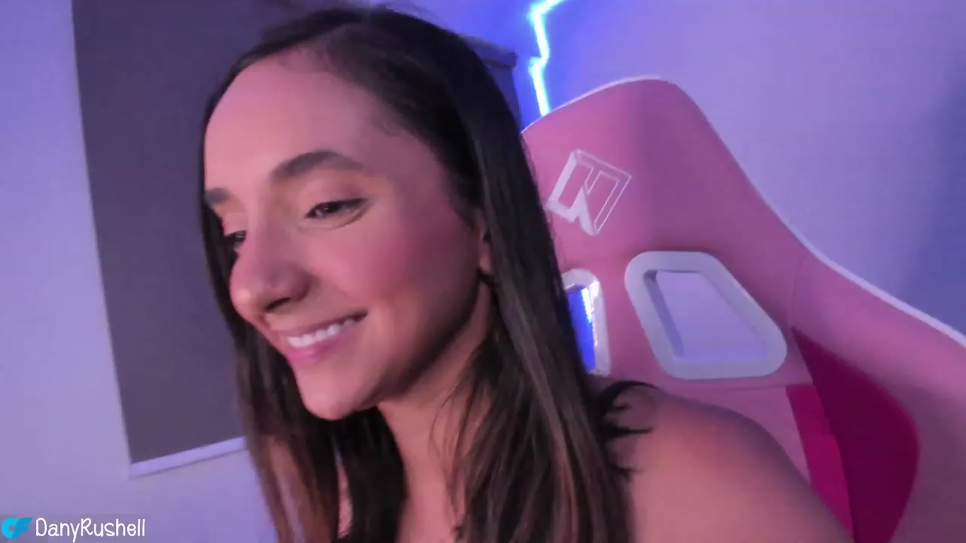 Gallery image thumbnail from NataliaMFC_'s myfreecams stream on, 03/30/2023, 05:13 image 4 of 20
