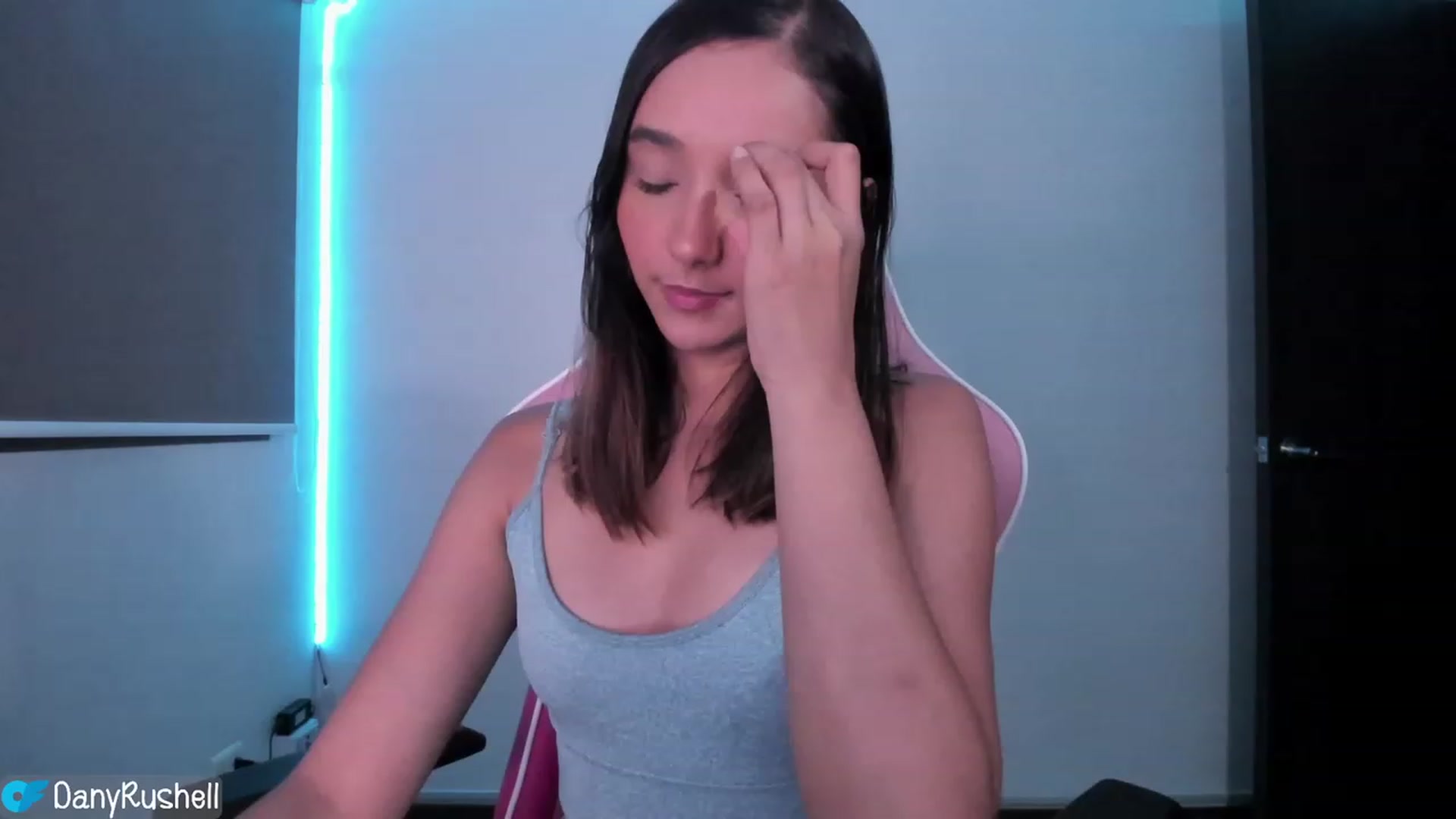 Gallery image thumbnail from NataliaMFC_'s myfreecams stream on, 04/13/2023, 04:06 image 1 of 20