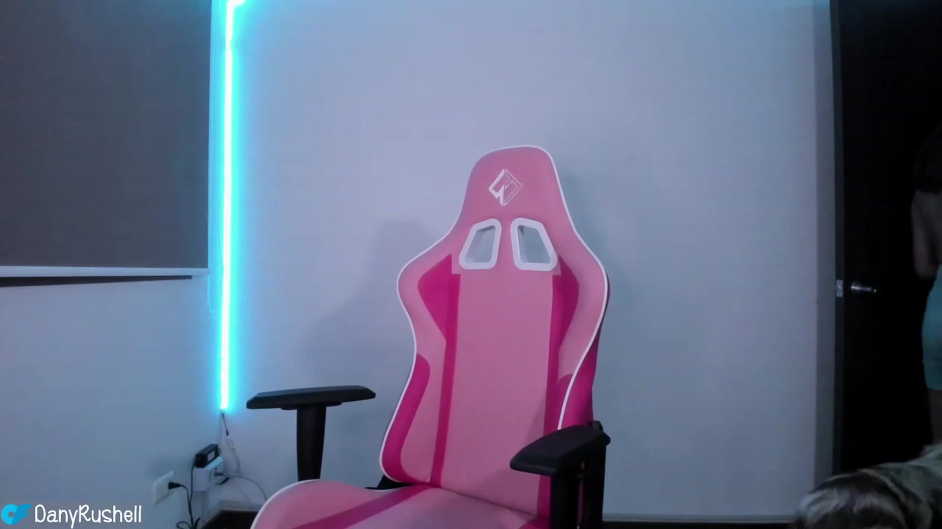 Gallery image thumbnail from NataliaMFC_'s myfreecams stream on, 04/13/2023, 04:06 image 19 of 20