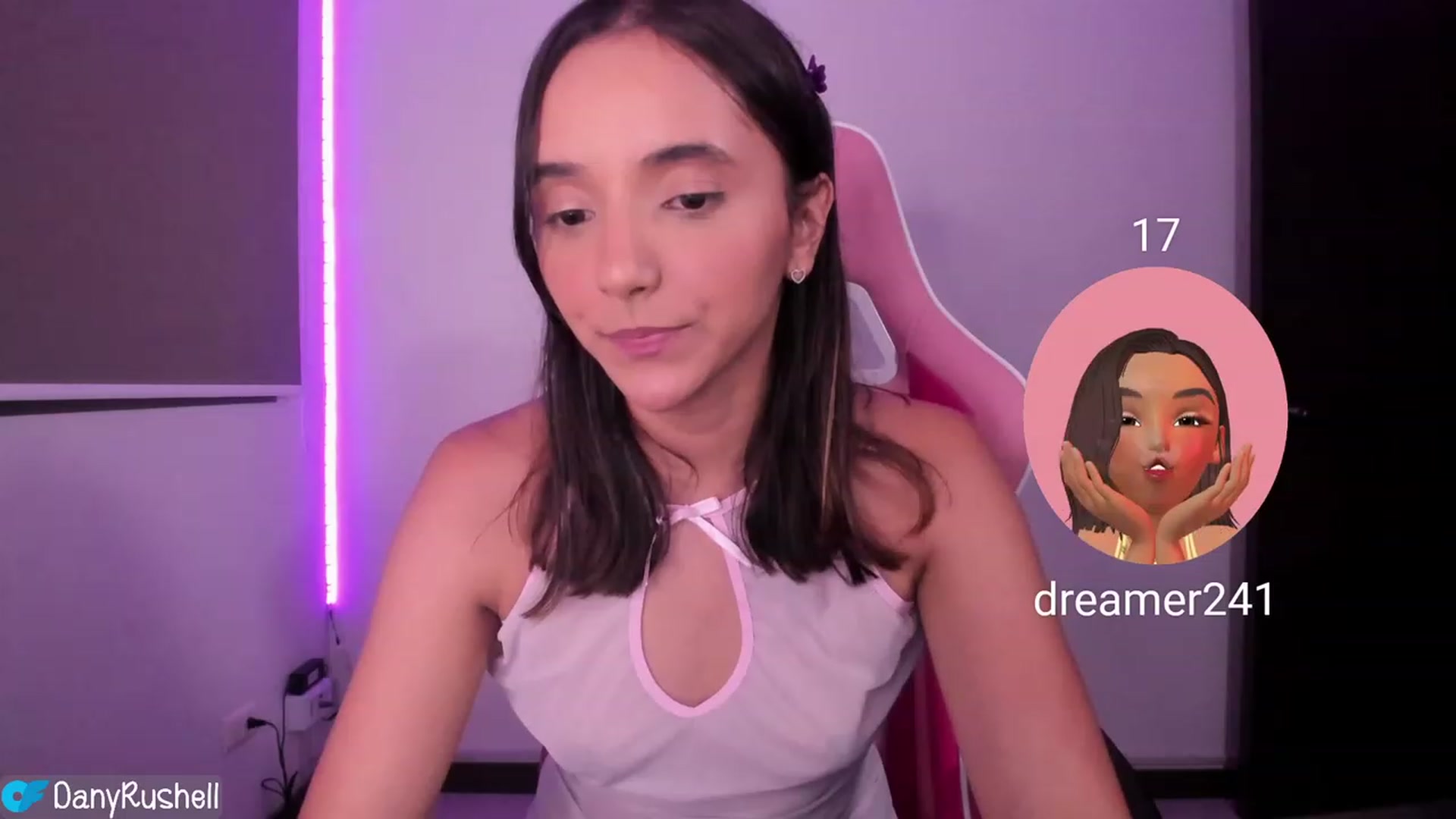 Gallery image thumbnail from NataliaMFC_'s myfreecams stream on, 04/16/2023, 06:15 image 19 of 20