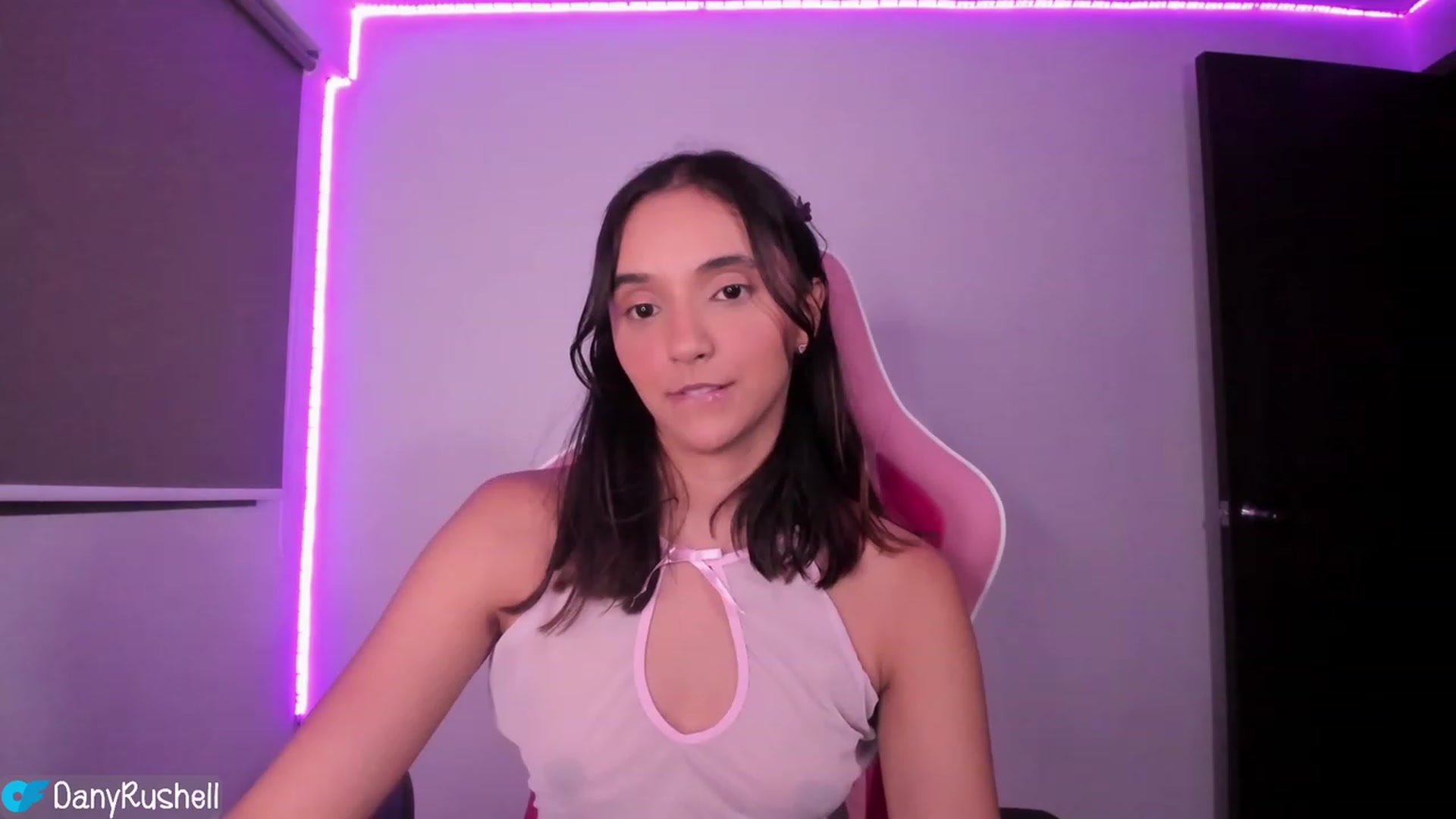 Gallery image thumbnail from NataliaMFC_'s myfreecams stream on, 04/16/2023, 06:15 image 10 of 20