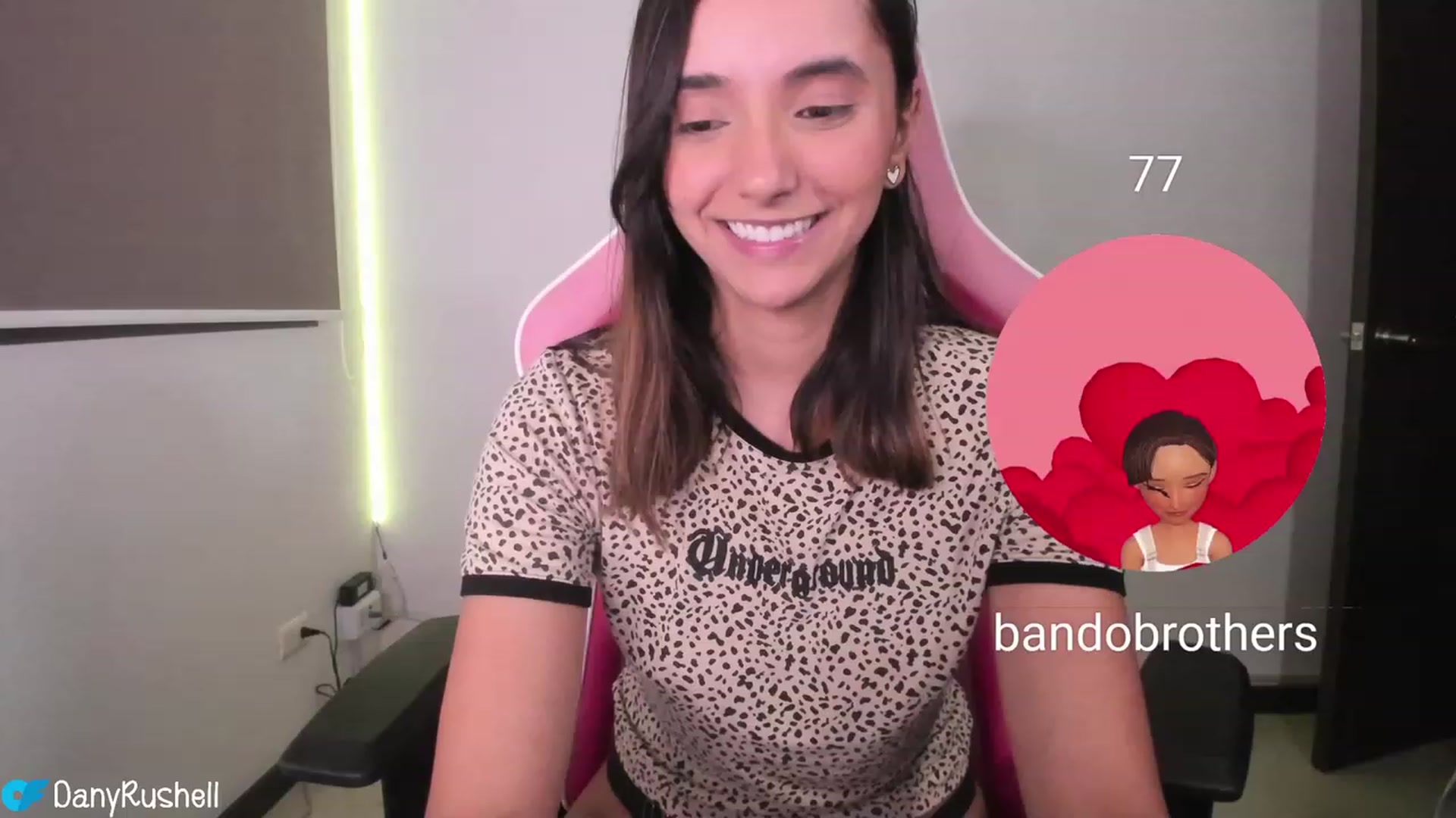 Gallery image thumbnail from NataliaMFC_'s myfreecams stream on, 04/17/2023, 04:55 image 11 of 20