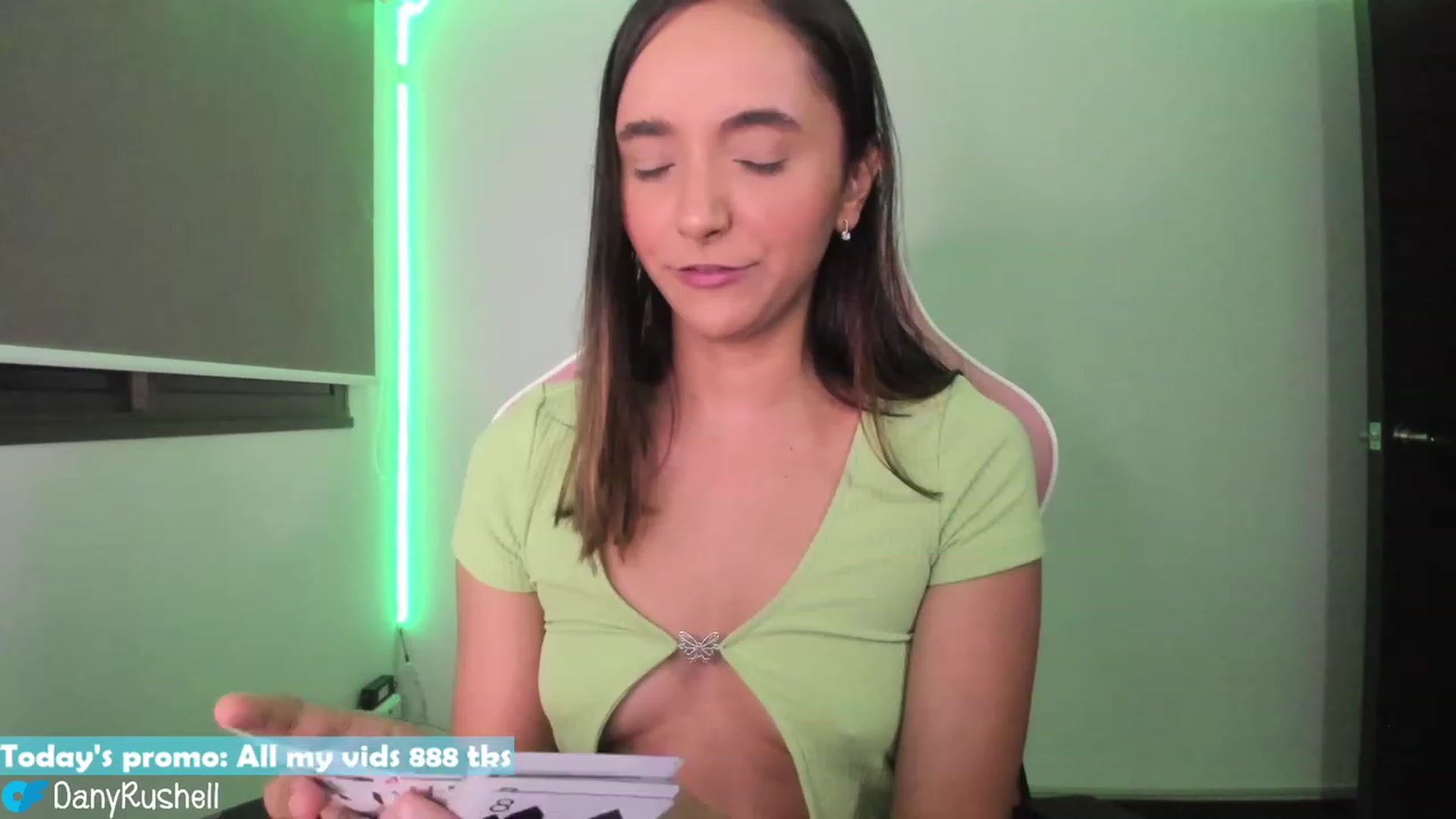 Gallery image thumbnail from NataliaMFC_'s myfreecams stream on, 04/19/2023, 05:27 image 2 of 20
