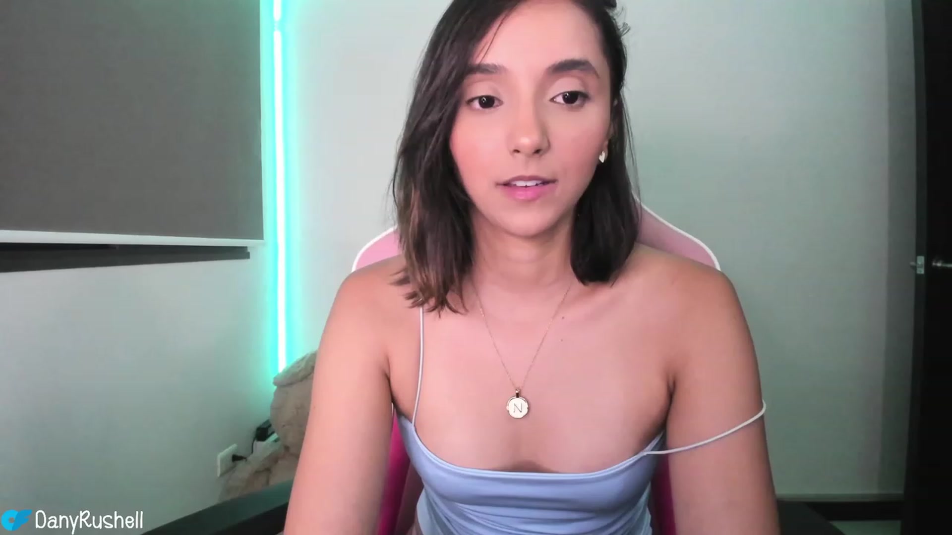 Gallery image thumbnail from NataliaMFC_'s myfreecams stream on, 05/05/2023, 05:09 image 4 of 20