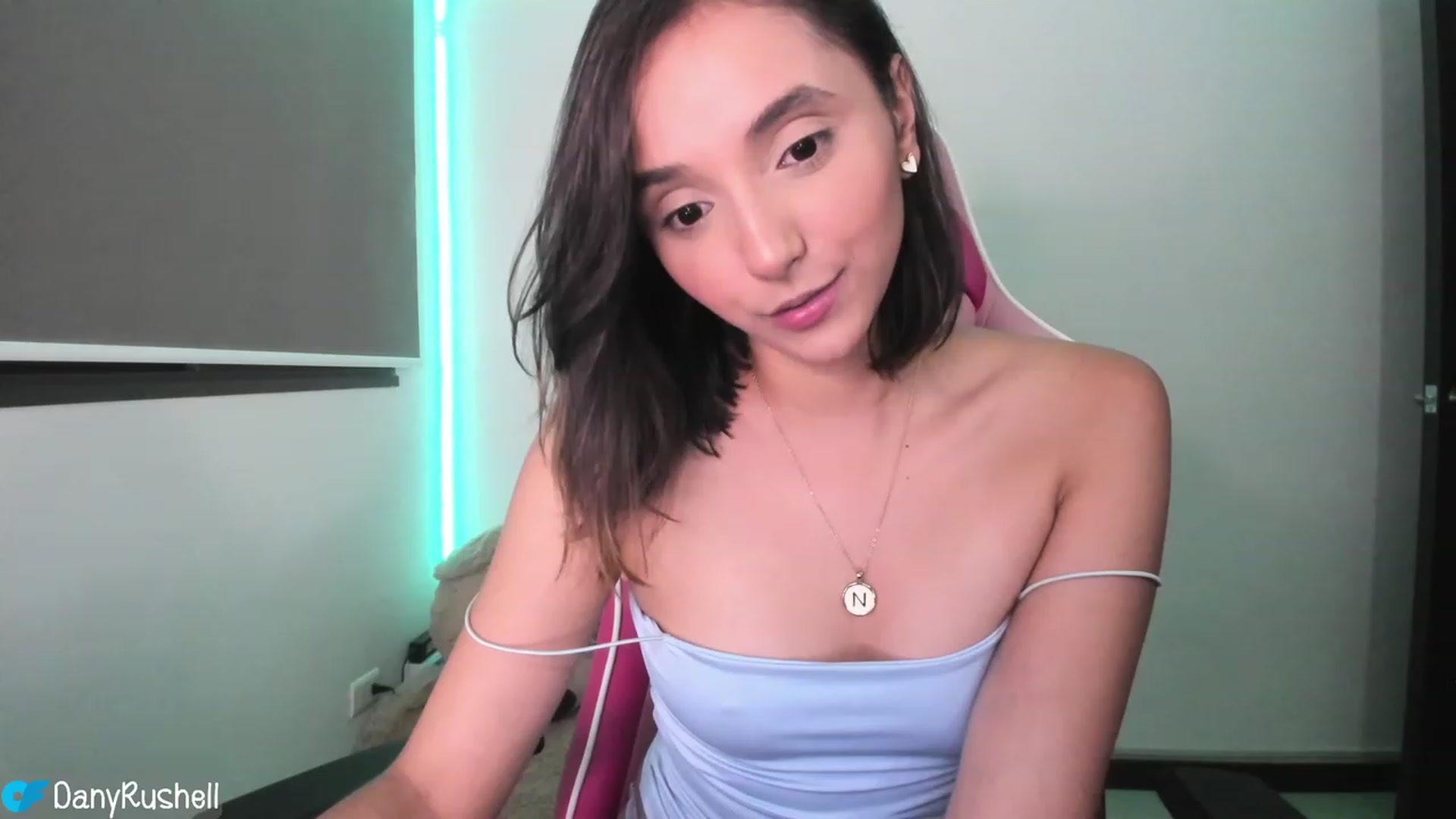 Gallery image thumbnail from NataliaMFC_'s myfreecams stream on, 05/05/2023, 05:09 image 2 of 20