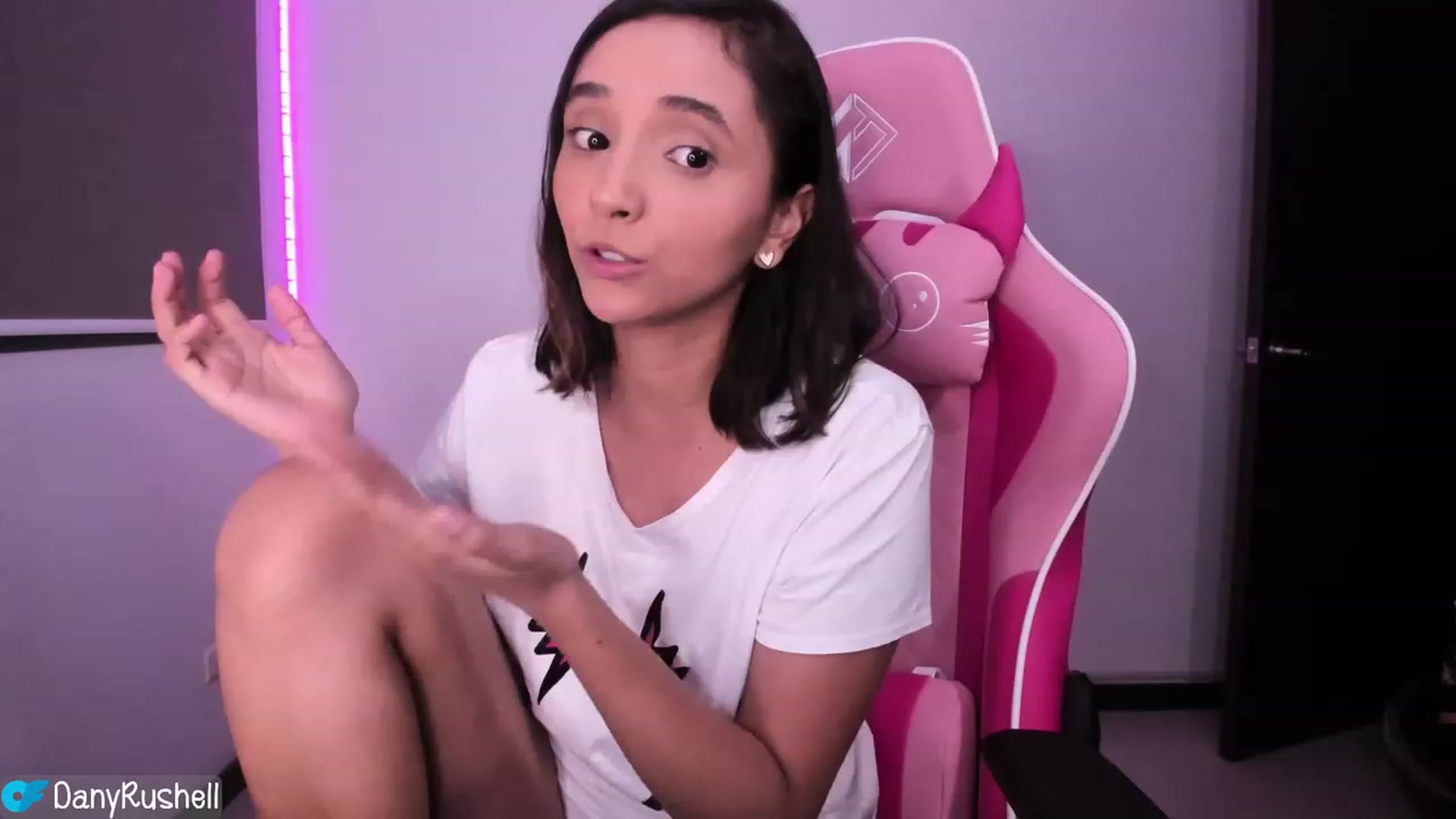 Gallery image thumbnail from NataliaMFC_'s myfreecams stream on, 05/19/2023, 06:09 image 5 of 20