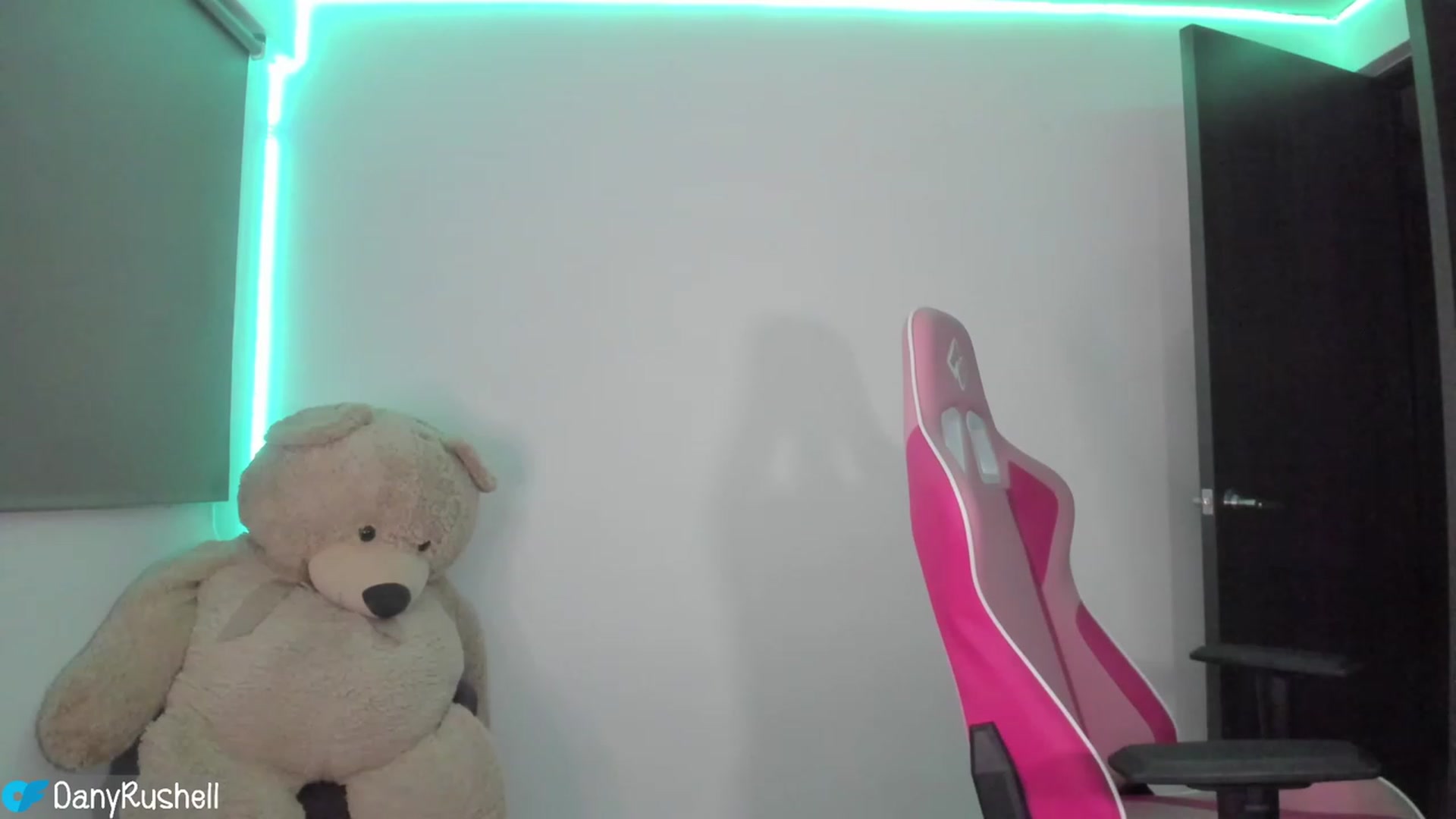 Gallery image thumbnail from NataliaMFC_'s myfreecams stream on, 06/15/2023, 04:21 image 11 of 20